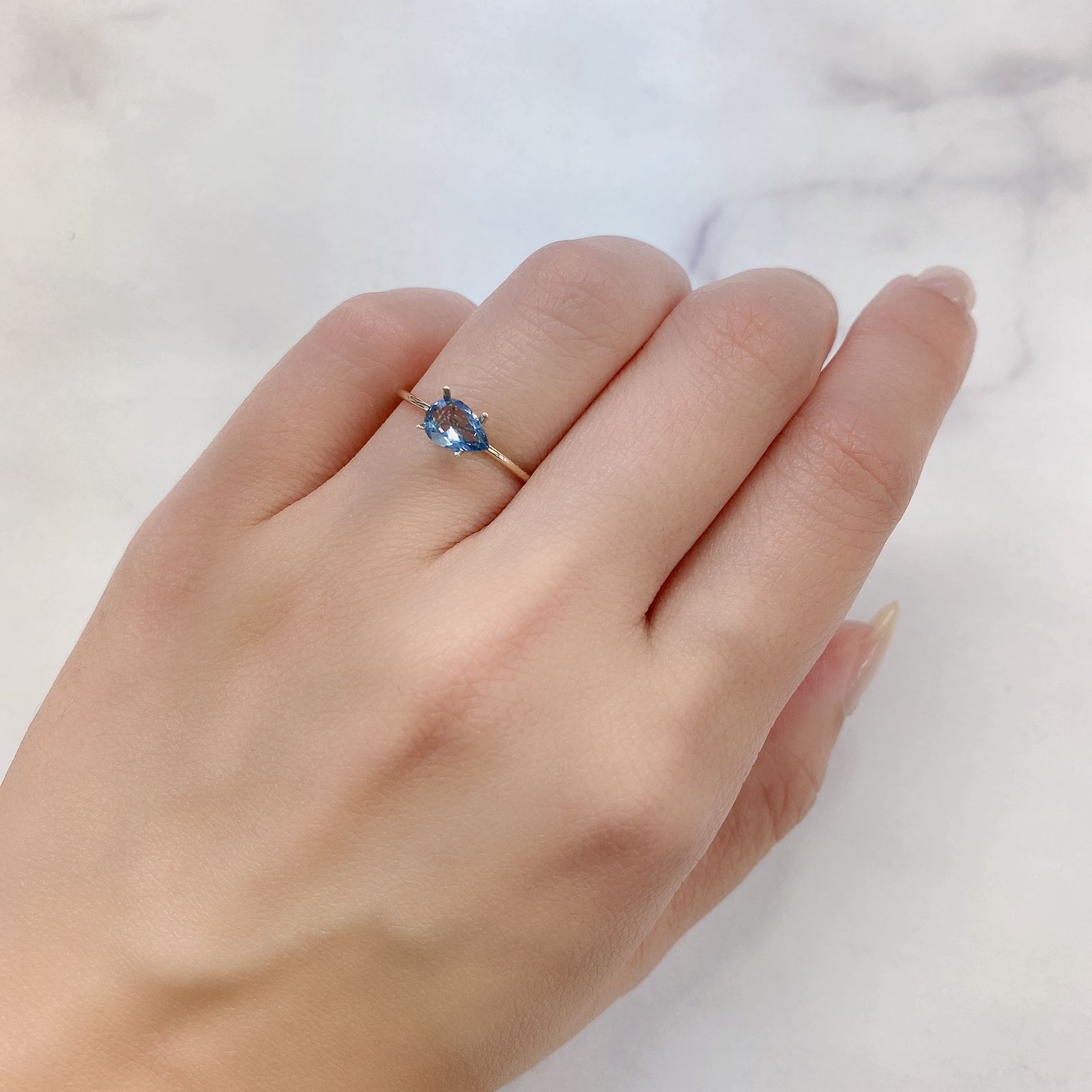 サンタマリアアクアマリン(宝石名アクアマリン) ブラジル産 0.478ct ソ付(彩珠)[210711413]7.1×4.9mm前後
