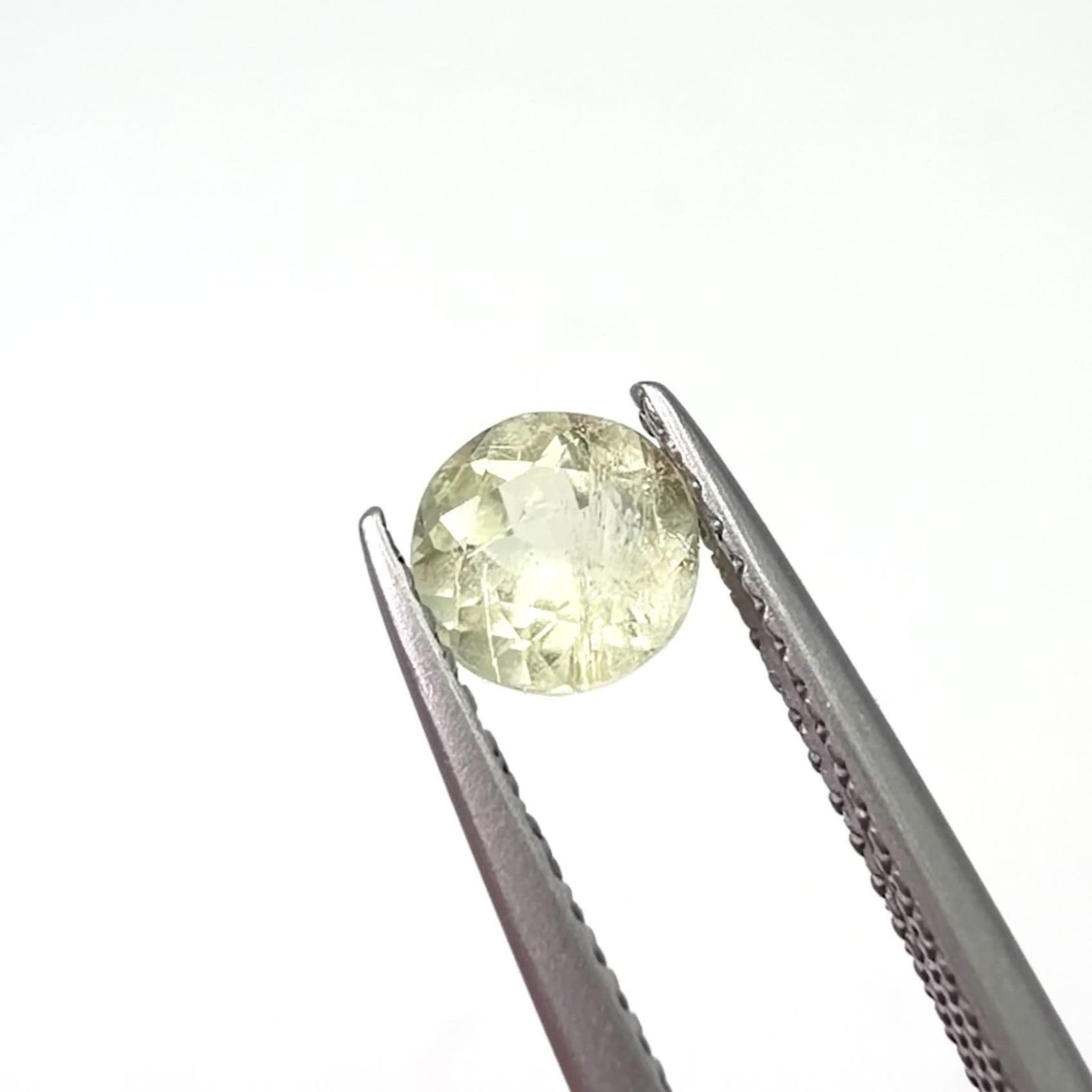 ブラジリアナイト(宝石名ブラジリアナイト)ブラジル産 識別済 0.70ct