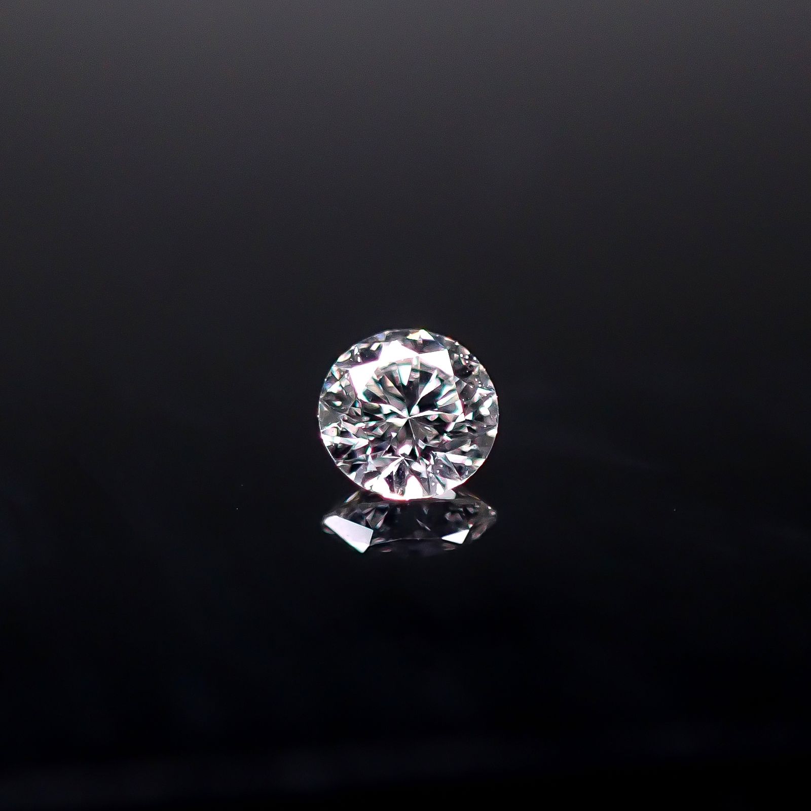 ダイヤモンド SI1-VS ハート&キューピッド 0.046ct / 2.3x2.3mm前後 [251031182]