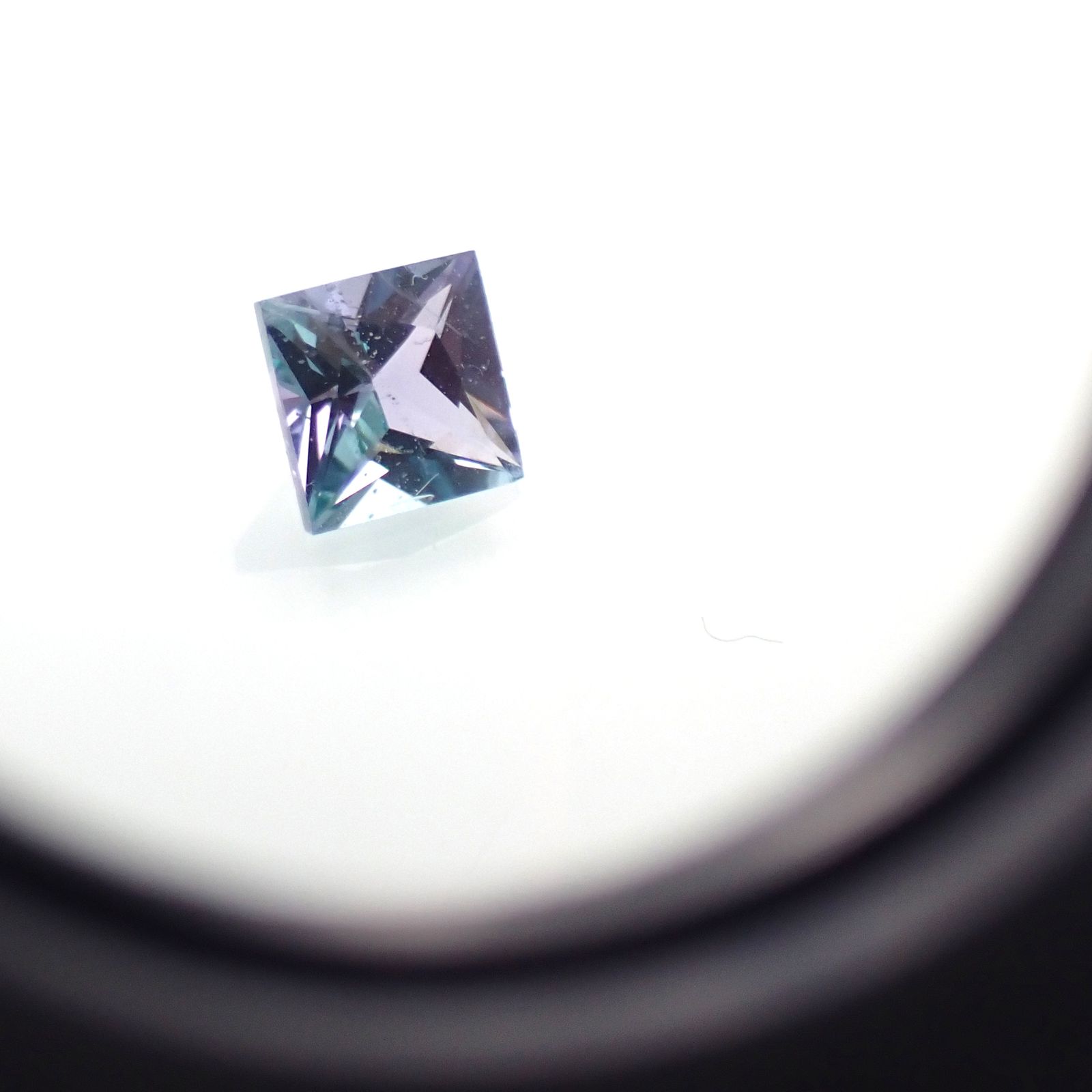 ◇プリンセスカット◇ブルーコーネルピン タンザニア産 0.34ct[231224500]3.9x3.9mm前後