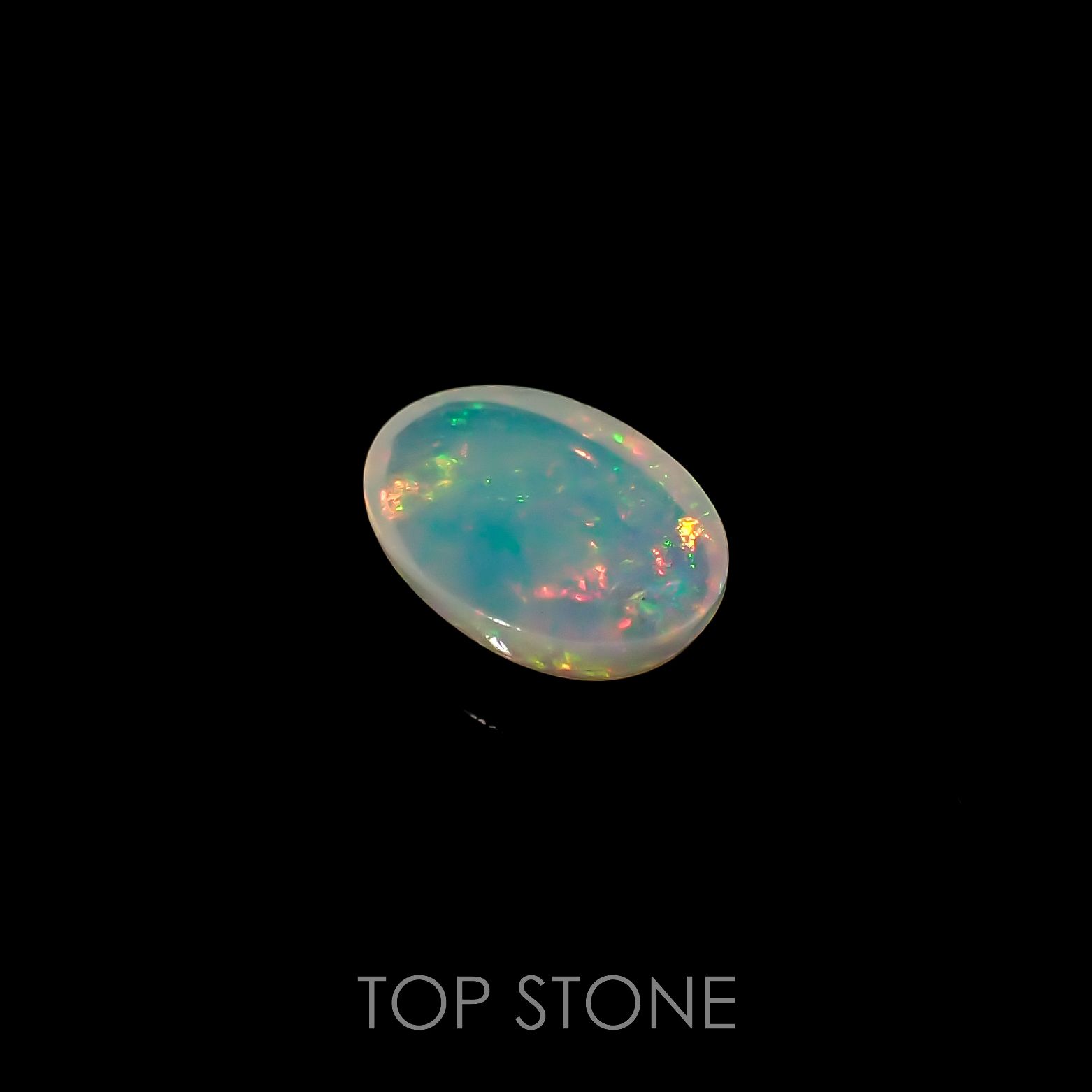 オパール オーストラリア産 0.39ct[221018429]6.9x4.8mm前後