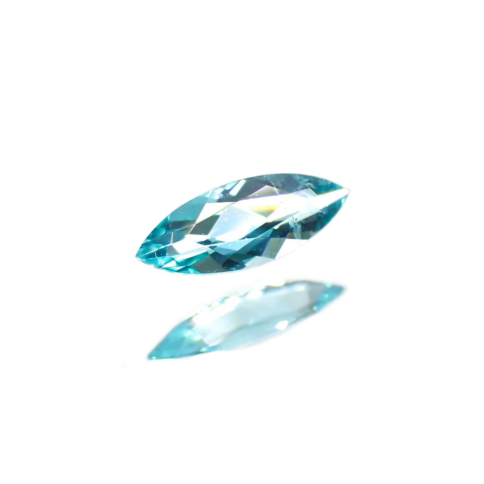 パライバトルマリン(宝石名トルマリン/別名パライバ・トルマリン) ブラジル産 識別済 0.072ct / 5.1×2mm前後 [260110634]