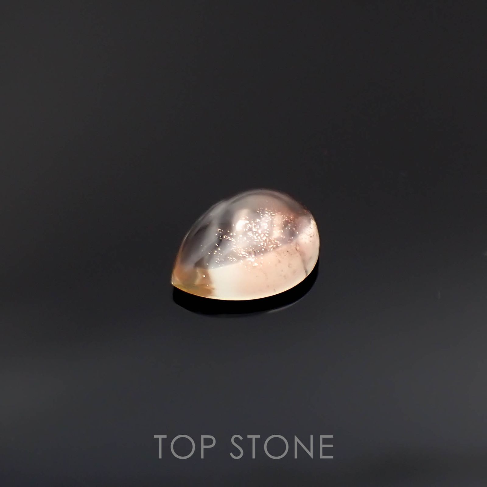 オレゴンサンストーン アメリカ・オレゴン州産 1.95ct[230120215]9.8x7.6mm前後