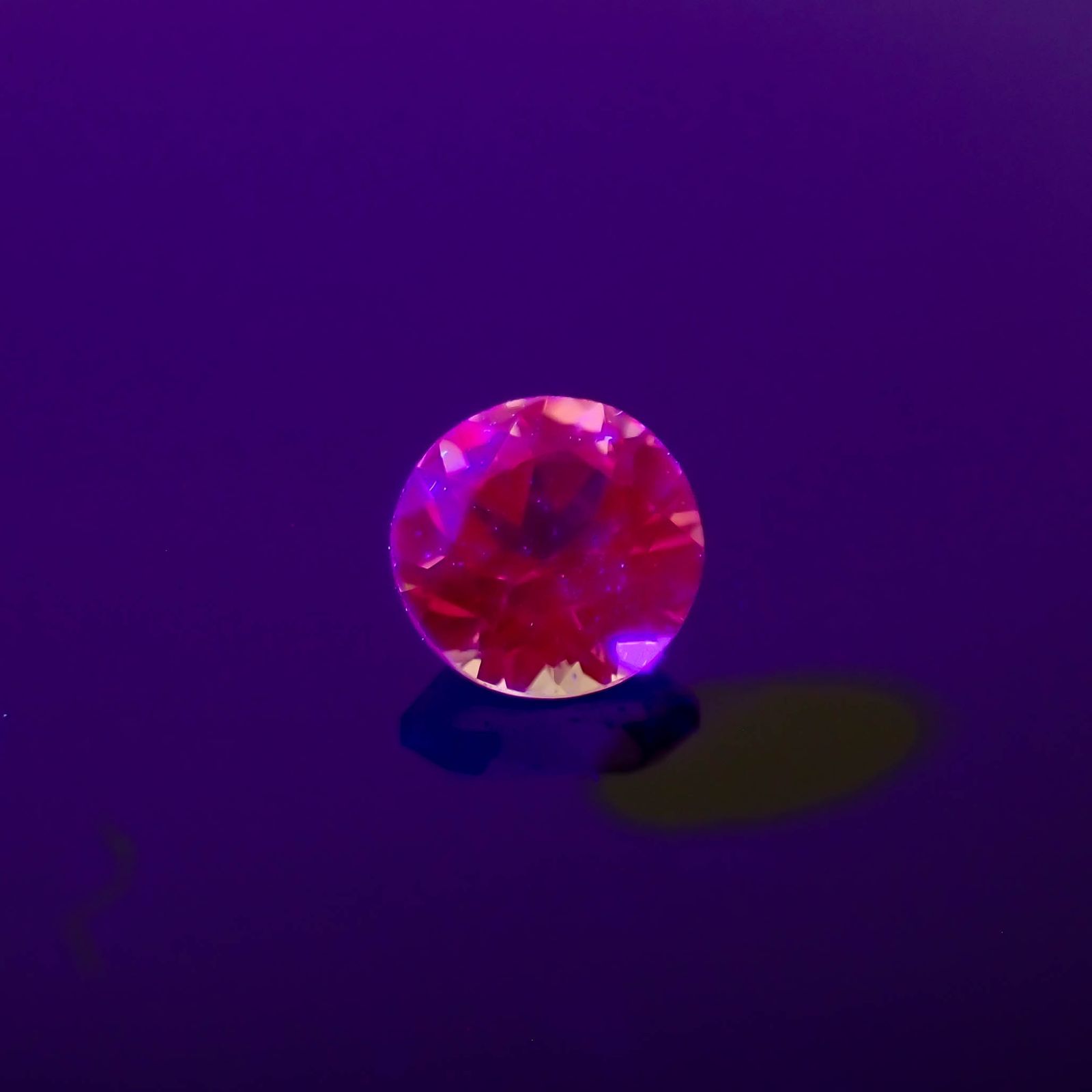 ドラゴンガーネット タンザニア産 0.35ct[230722961]4.1x4mm前後