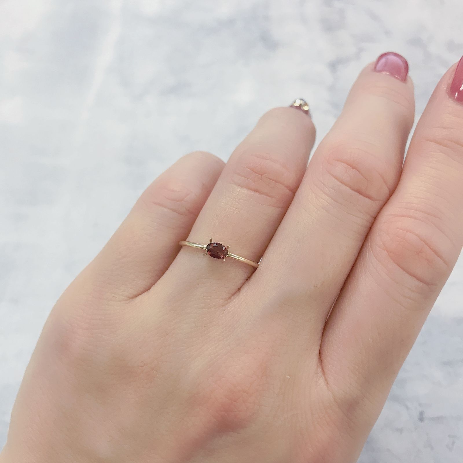 レッドスピネル(宝石名レッド・スピネル)タンザニア産 0.18ct 識別済[220114330]3.9x3mm前後