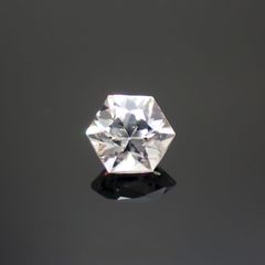 ◇ヘキサゴンカット◇カラーレスジルコン(宝石名ホワイト・ジルコン)スリランカ/カンボジア産 1.00ct 識別済[240214277]5x4.9mm前後