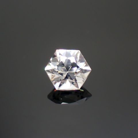 ◇ヘキサゴンカット◇カラーレスジルコン(宝石名ホワイト・ジルコン)スリランカ/カンボジア産 1.00ct 識別済[240214277]5x4.9mm前後