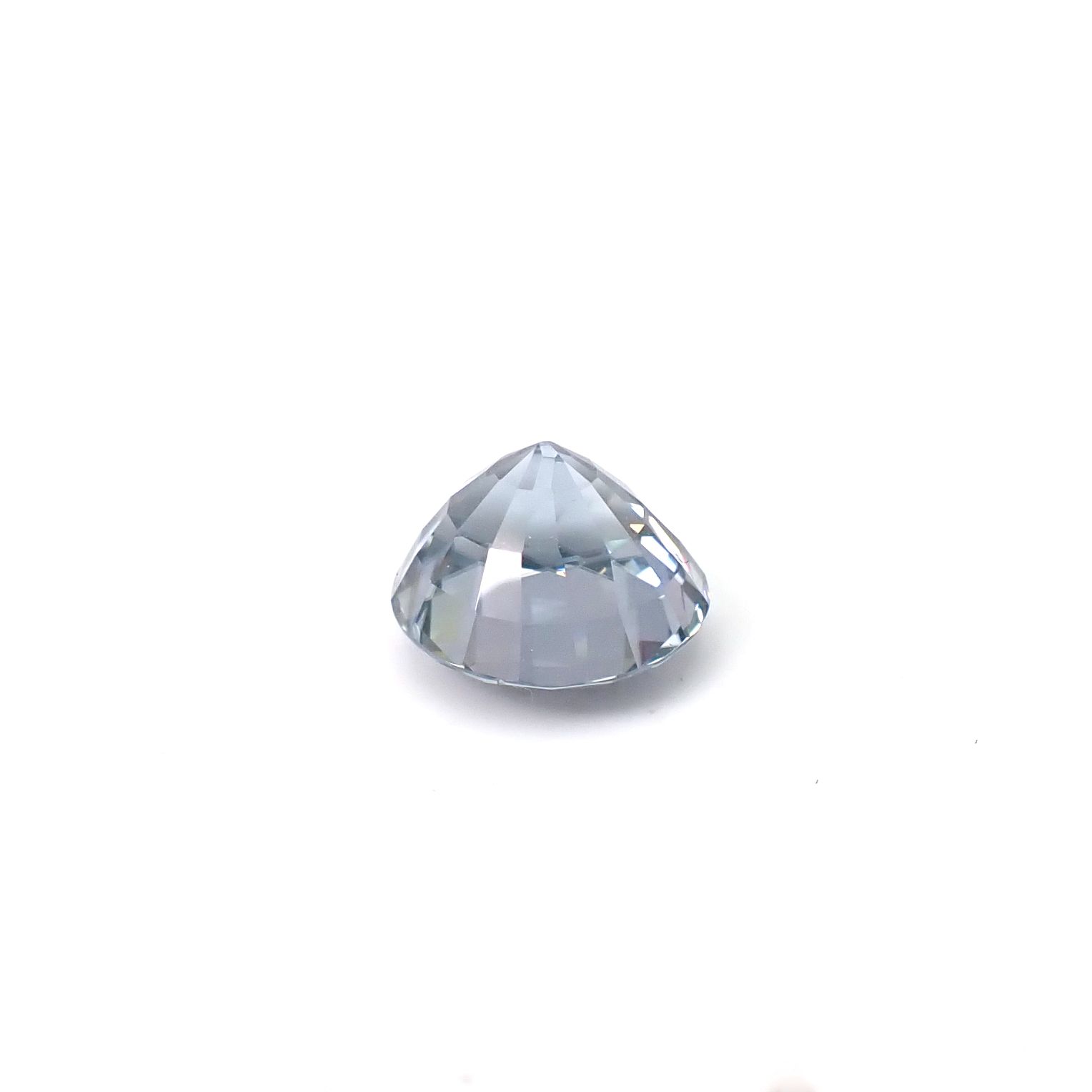 リバースカラーチェンジジルコン ミャンマー・モゴック産 5.80ct / 9.7x9.3mm前後 [260231780]