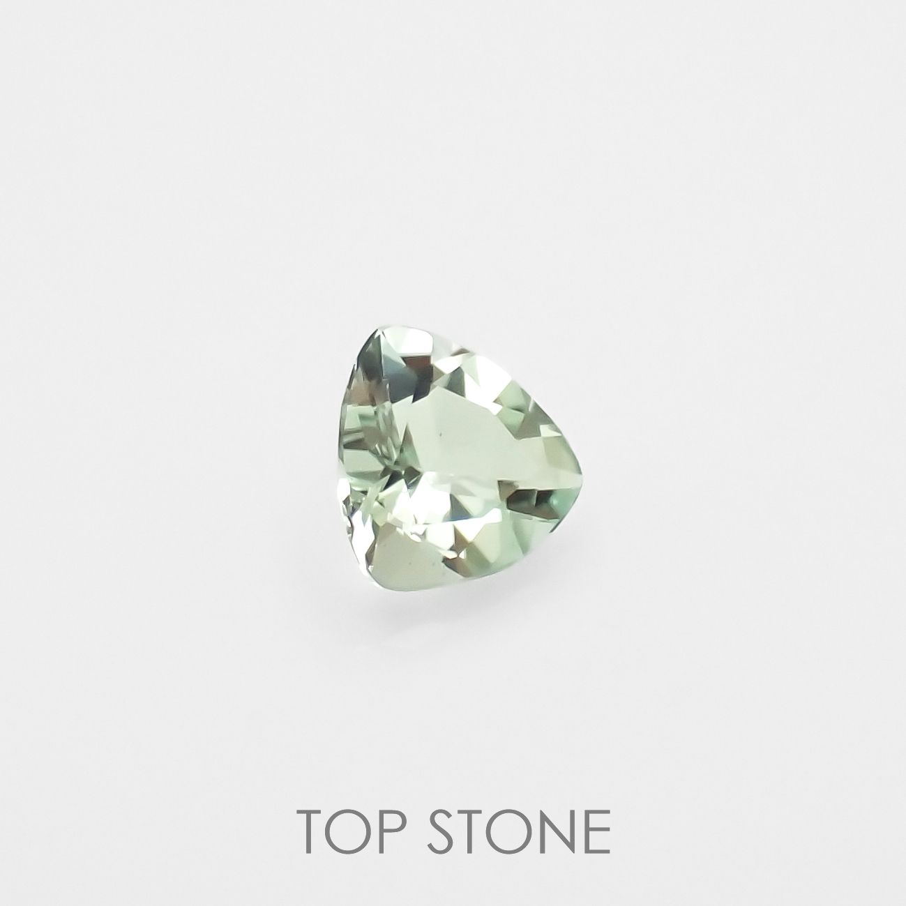 モンテブラサイト(宝石名モンテブラサイト)マダガスカル産 0.34ct 識別済[230120298]5x5mm前後