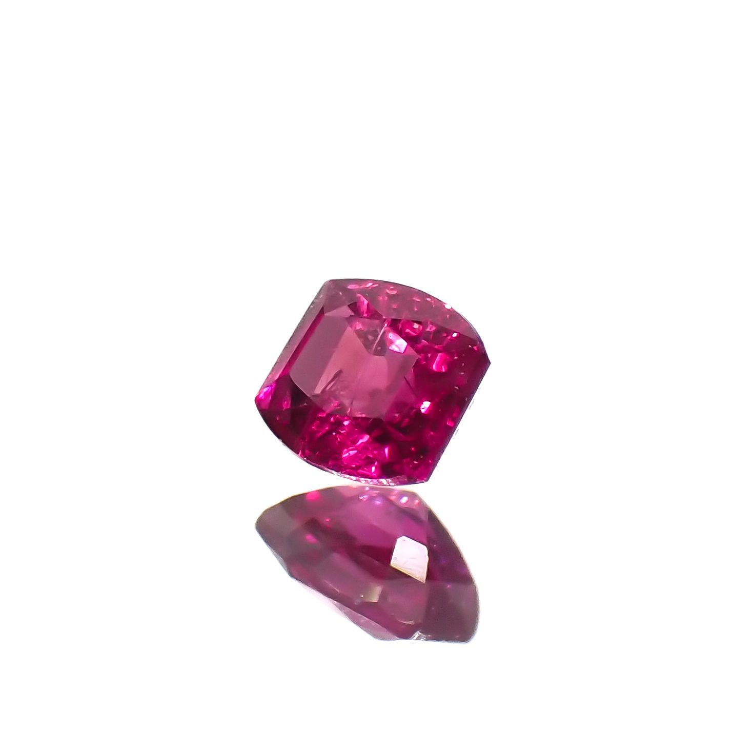 ルビー モザンビーク/ビルマ産 0.15ct[220616208]2.8x2.6mm前後
