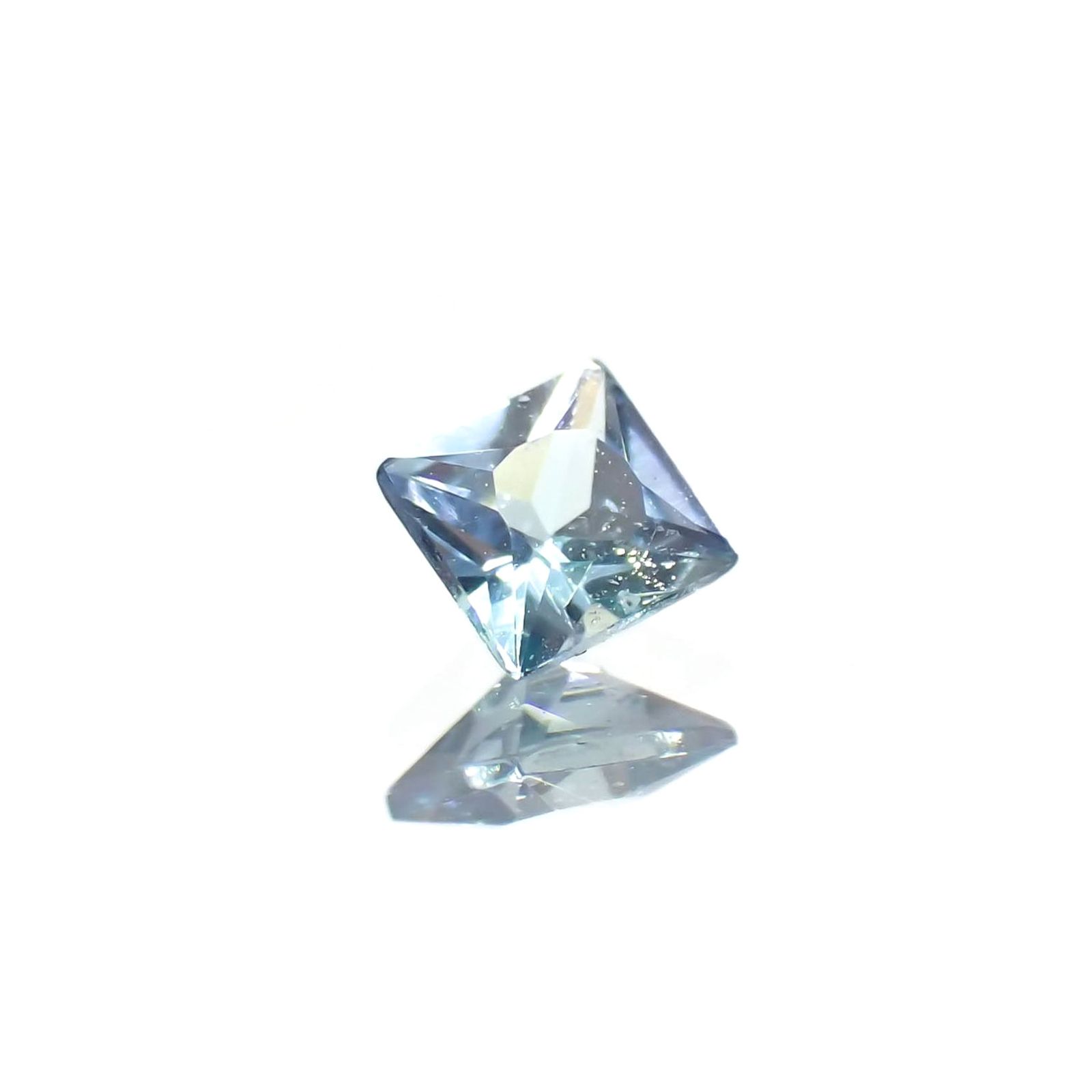 ◇プリンセスカット◇ブルーコーネルピン(宝石名コーネルピン)タンザニア産 識別済 0.12ct / 2.8x2.8mm前後 [230421860]