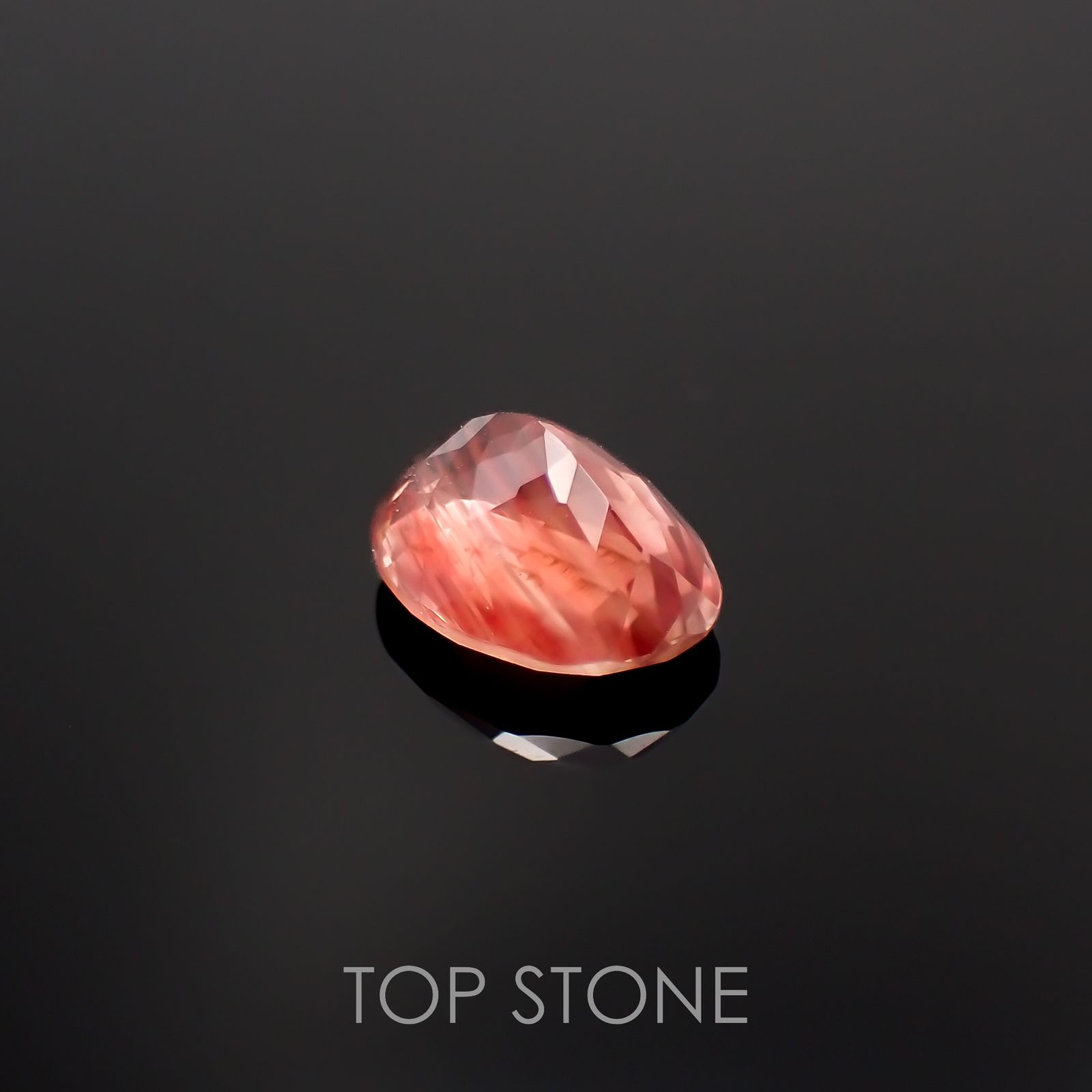 オレゴンサンストーン アメリカ・オレゴン州産 1.75ct[230119981]9.2x6.9mm前後
