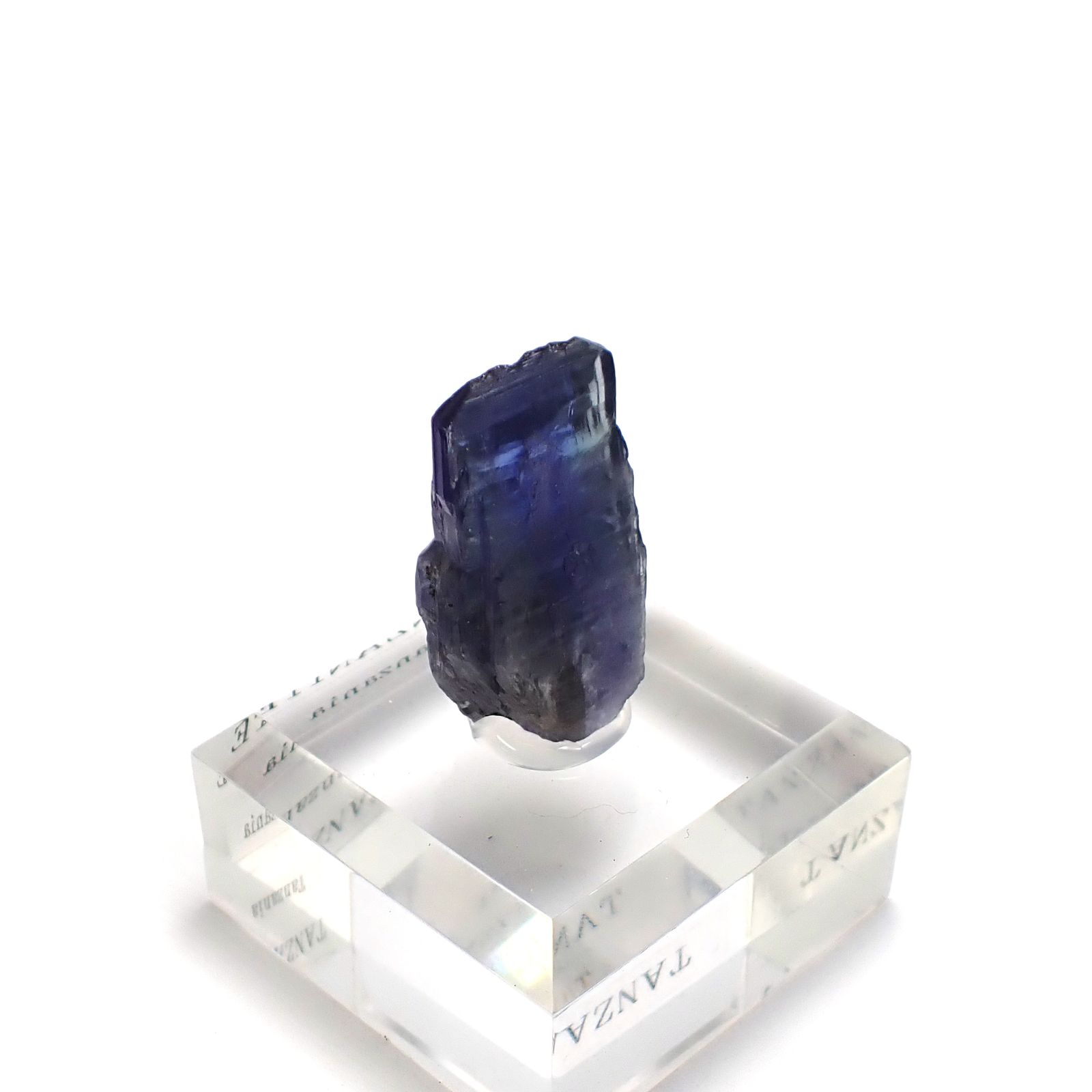 バイカラータンザナイト原石 タンザニア産 アクリル台座付き 50.31ct(10.06g) / 10.5x16.7x30.1mm前後 [260632369]
