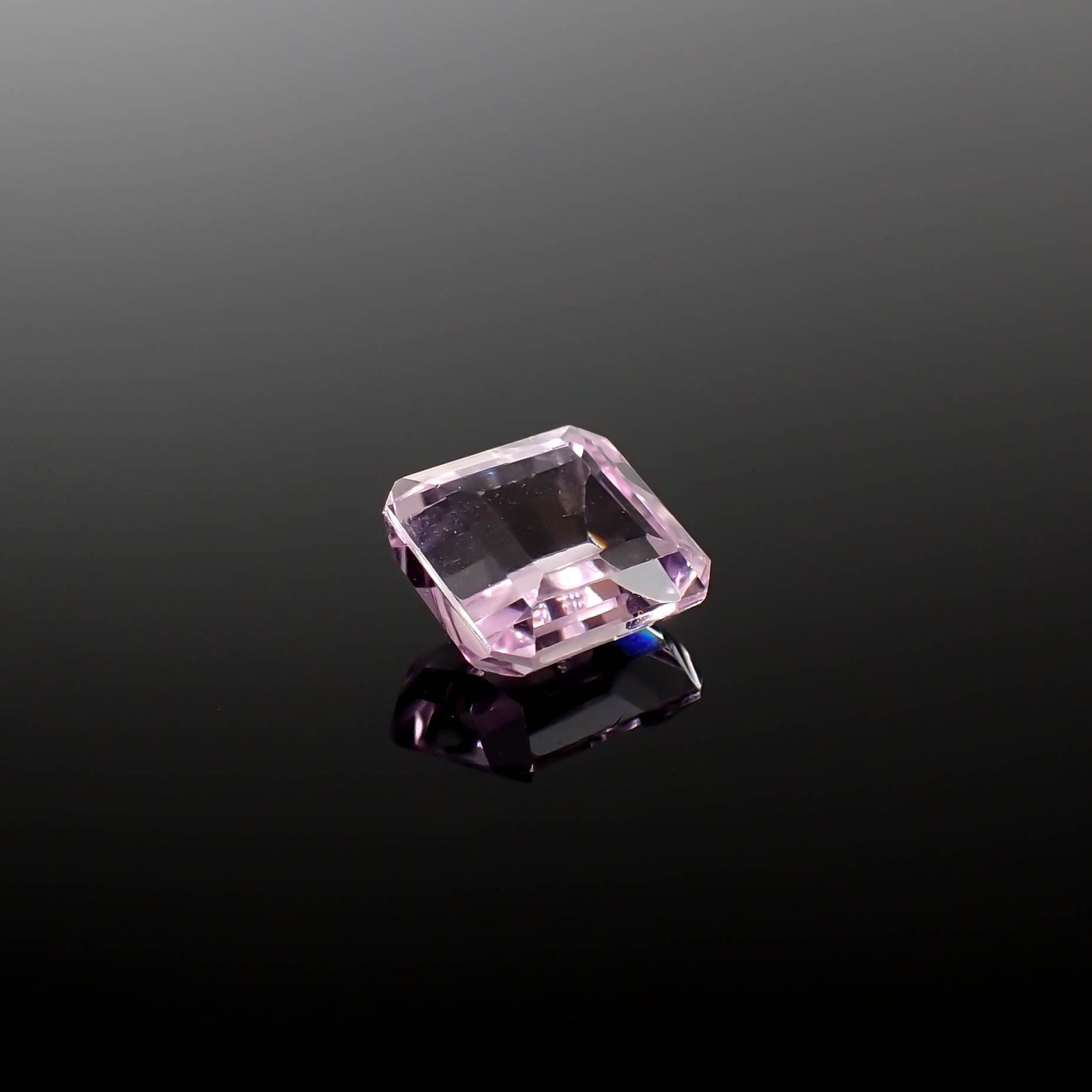 クンツァイト アフガニスタン産 3.37ct[231225140]8.6x8mm前後