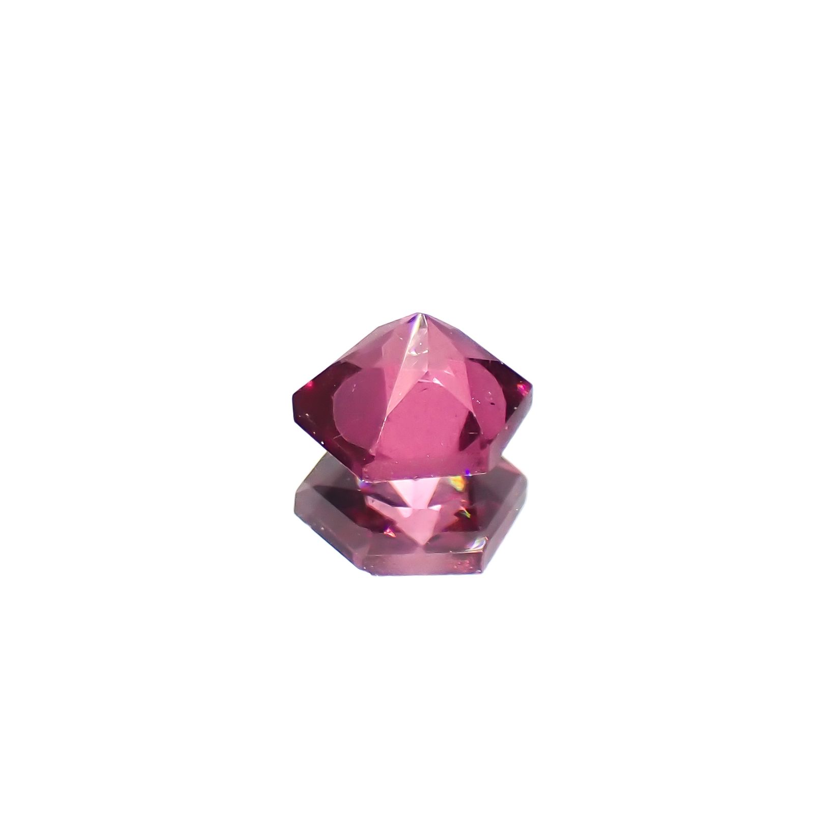 ◇ヘキサゴンカット◇カラーシフト マラヤガーネット(宝石名ガーネット)タンザニア産 0.38ct 識別済[220113835]4x4mm前後