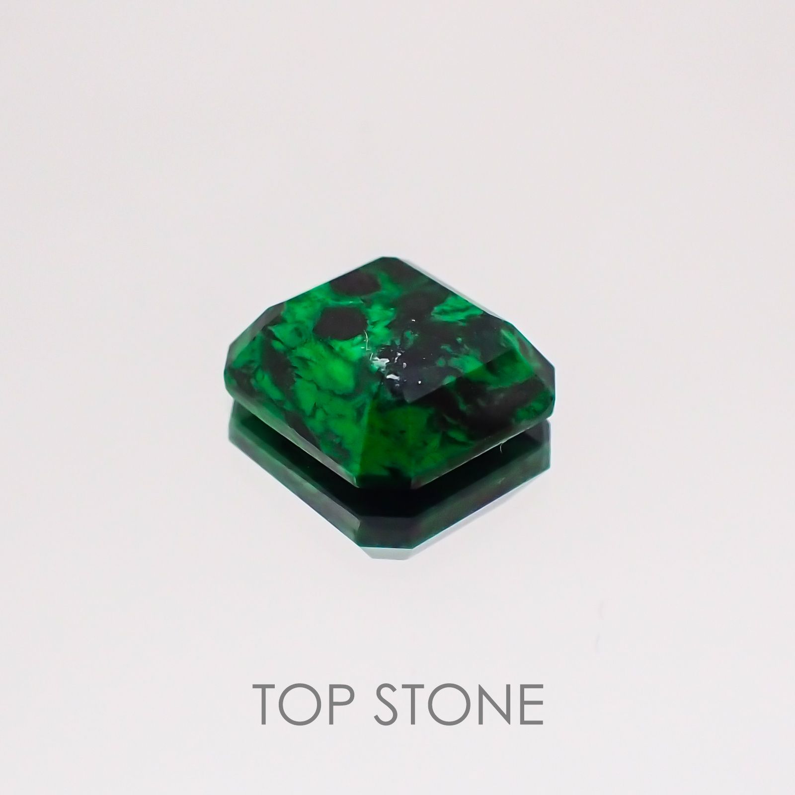 モーシッシ(宝石名マウシットシット) ビルマ産 1.63ct 識別済[20128753]7.8×7.2mm前後