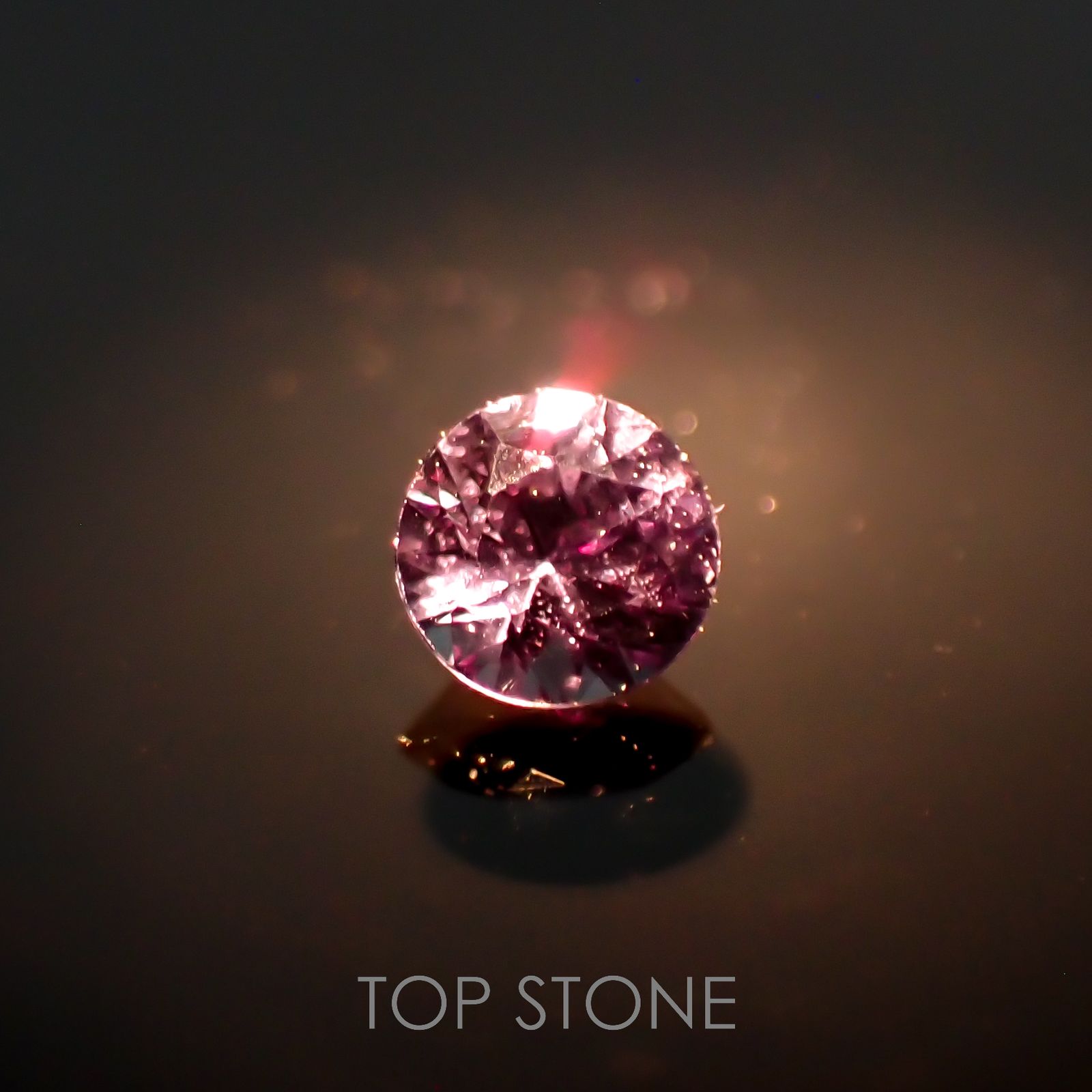 カラーチェンジガーネット アレキタイプ(宝石名ガーネット)マダガスカル・ベキリー産 0.084ct 識別済[220616533]2.6x2.6mm前後