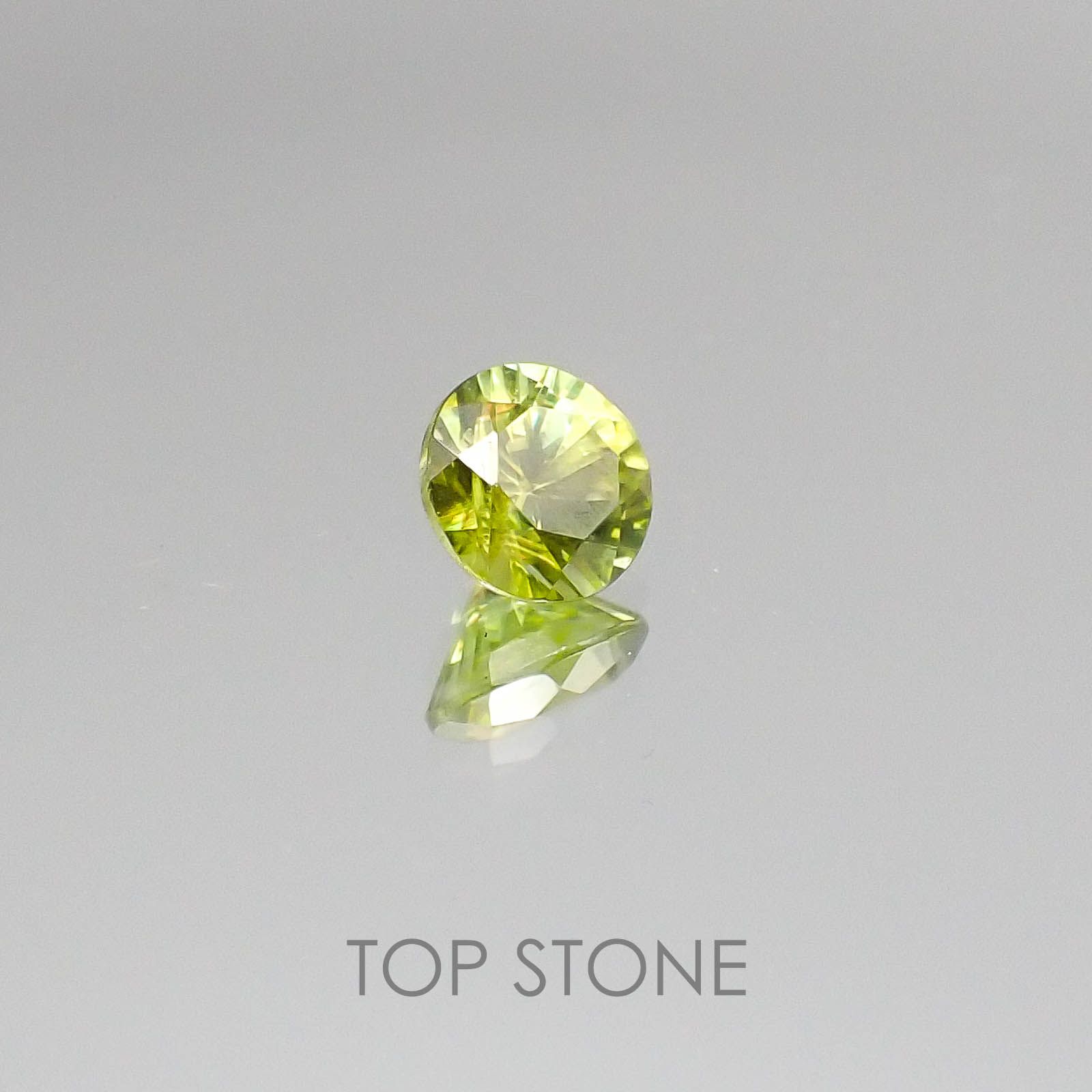 スフェーン(宝石名スフェーン) マダガスカル産 0.57ct 識別済[20073869]5.1×5..1mm前後