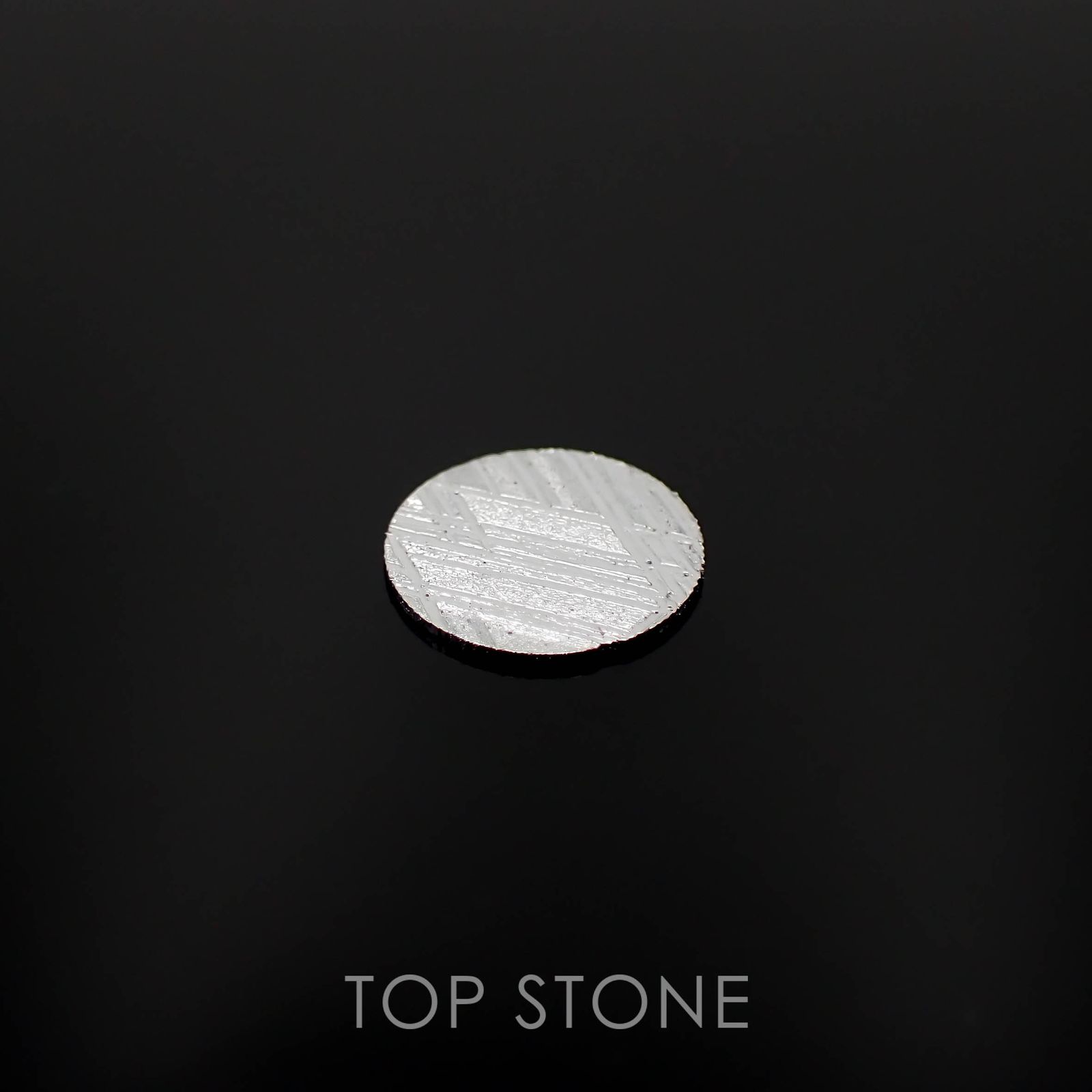 ムオニナルスタ隕石 発見地：スウェーデン 1.39ct[230320900]9.9x9.7mm前後
