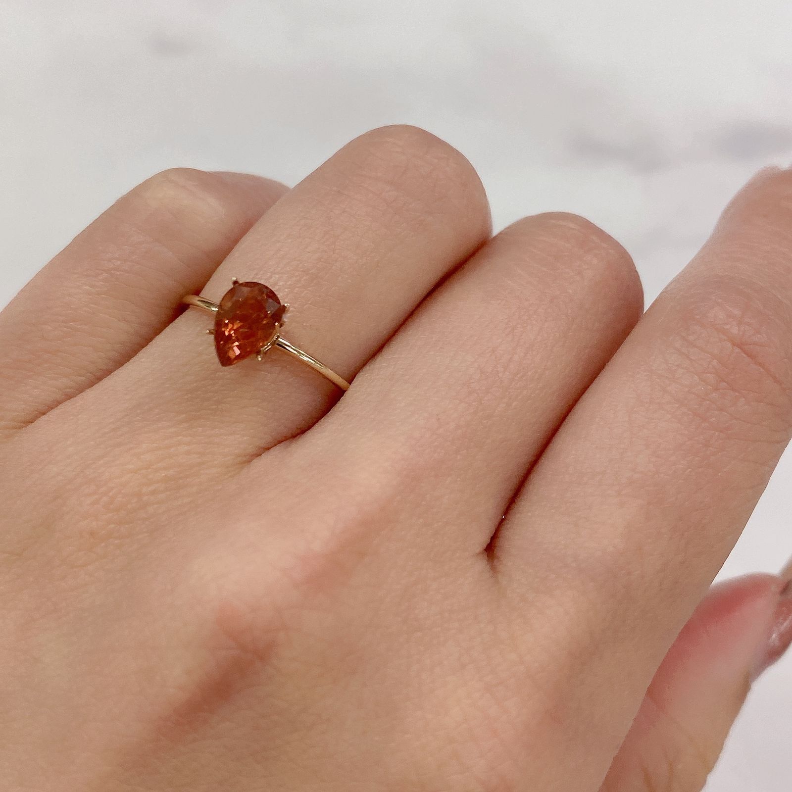 カラーチェンジマラヤガーネット(宝石名ガーネット) タンザニア産 1.33ct 識別済[21019643]7.7×5.1mm前後