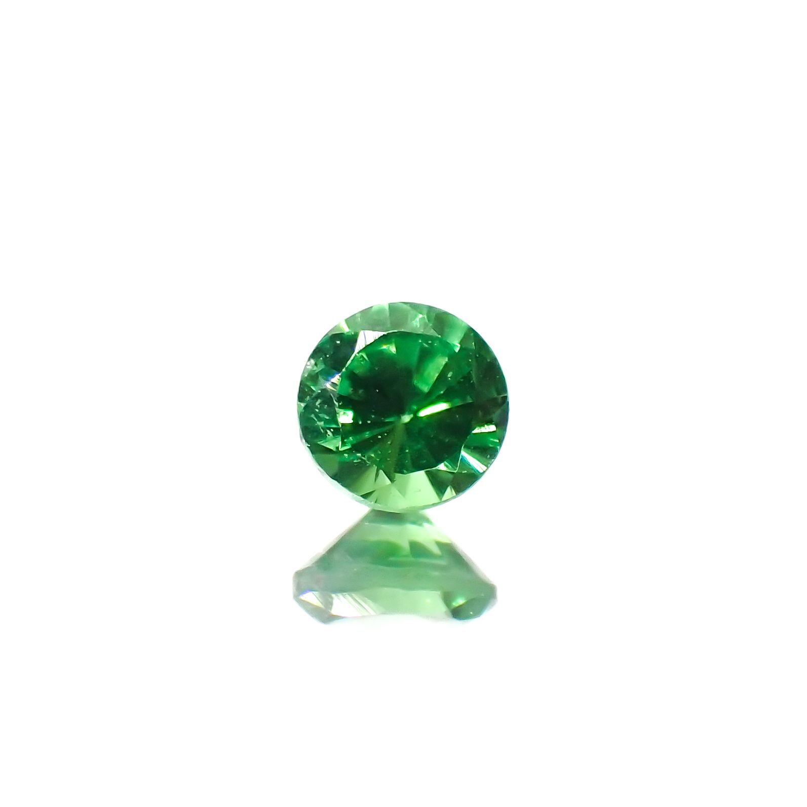 ツァボライト(宝石名グリーン グロッシュラー・ガーネット)タンザニア産 0.15ct 識別済[240226098]3.1x3.1mm前後