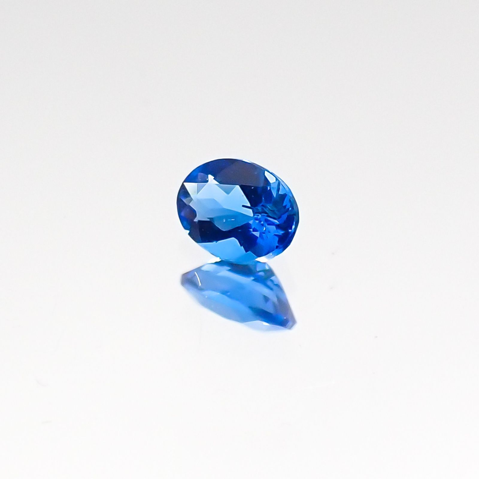 アウイナイト ドイツ産 ルース 0.069ct[20207657]3.1×2.4mm前後