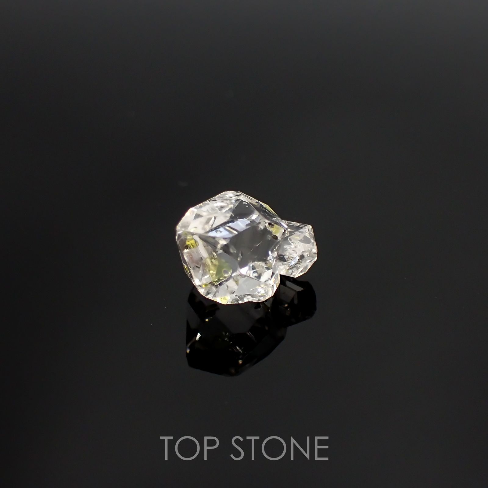 オイルインクォーツ原石 パキスタン産 5.58ct[210811431]12.9×9.8mm前後