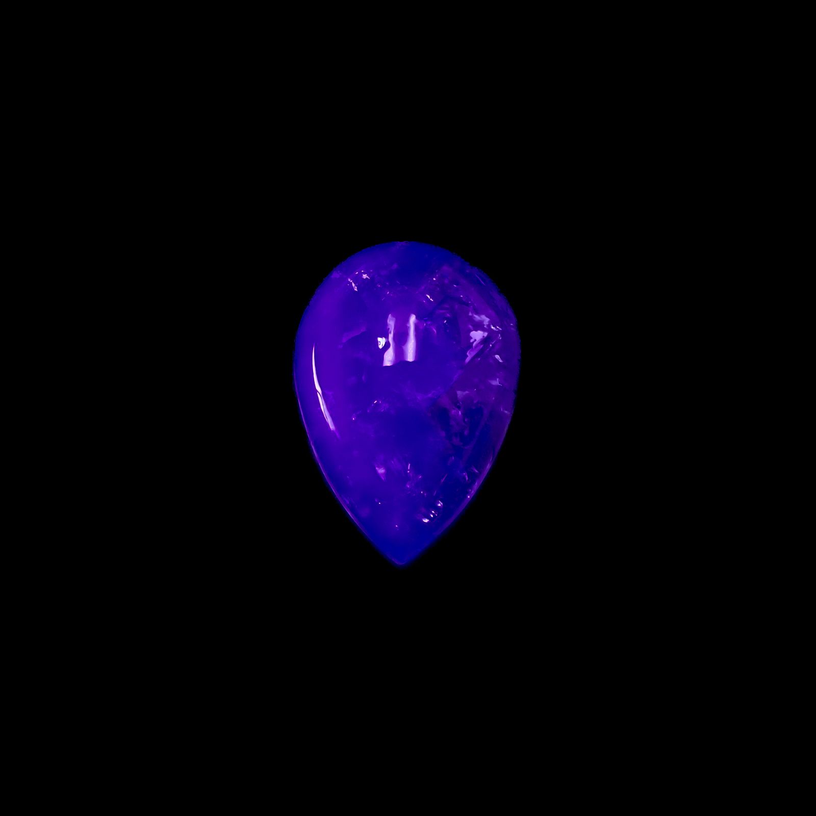 フローライト フルオレッセンス イギリス・ロジャリー鉱山産 10.38ct[240527709]17.2x12.1mm前後