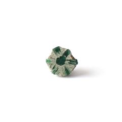 逆トラピッチェエメラルド 原石スライス コロンビア産 0.27ct / 4.5x4.4mm前後 [260427850]