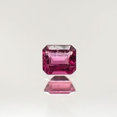 レッドベリル(宝石名レッド・ベリル) アメリカ・ユタ州産 0.096ct ソ付(彩珠)[210712044]2.9×2.6mm前後