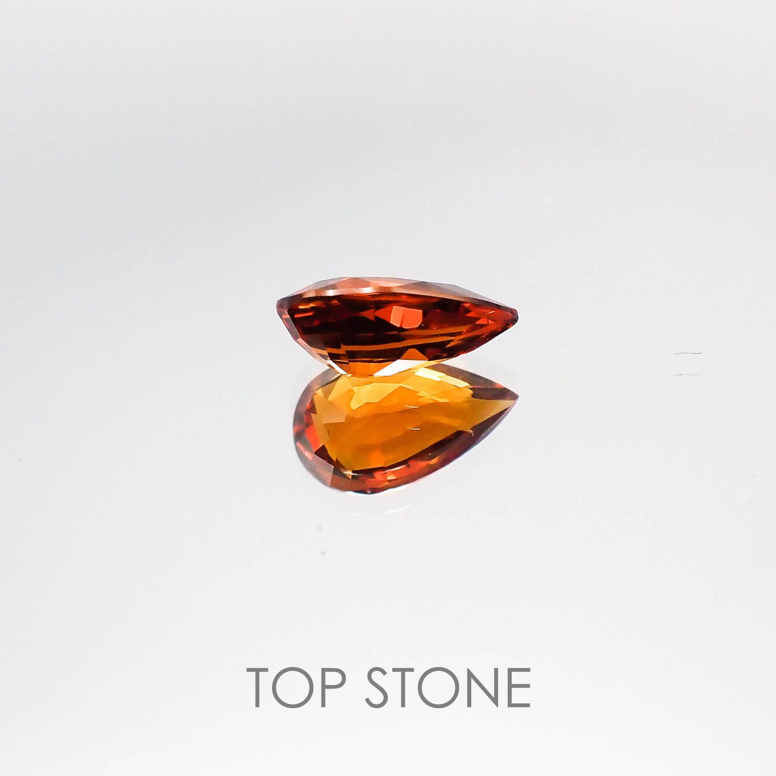 スペサルティンガーネット ナイジェリア産 ルース 1.67ct[20073718]9.4×5.8mm前後