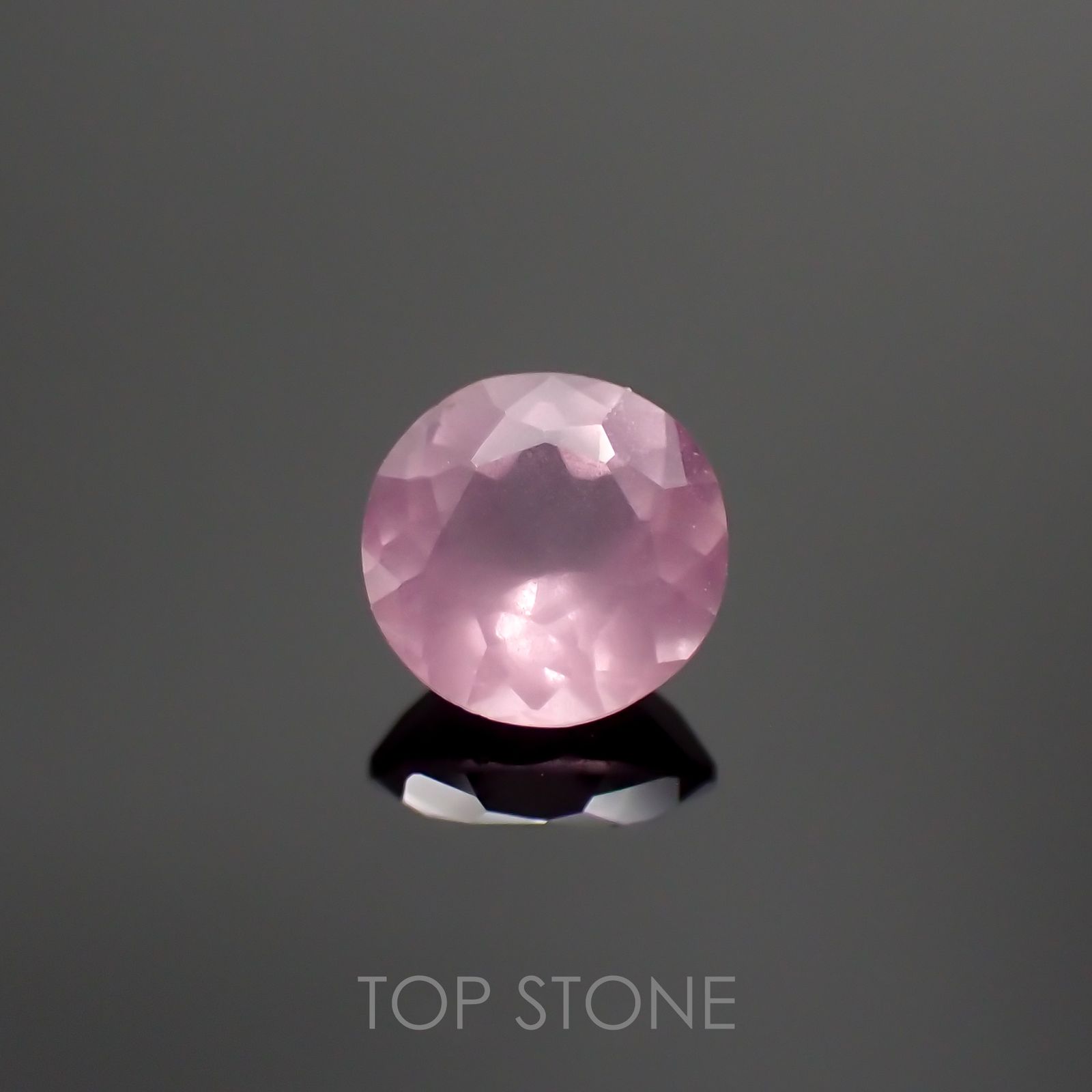 シルキーピンクスピネル タンザニア産 ルース 0.47ct[210812908]4.8×4.7mm前後