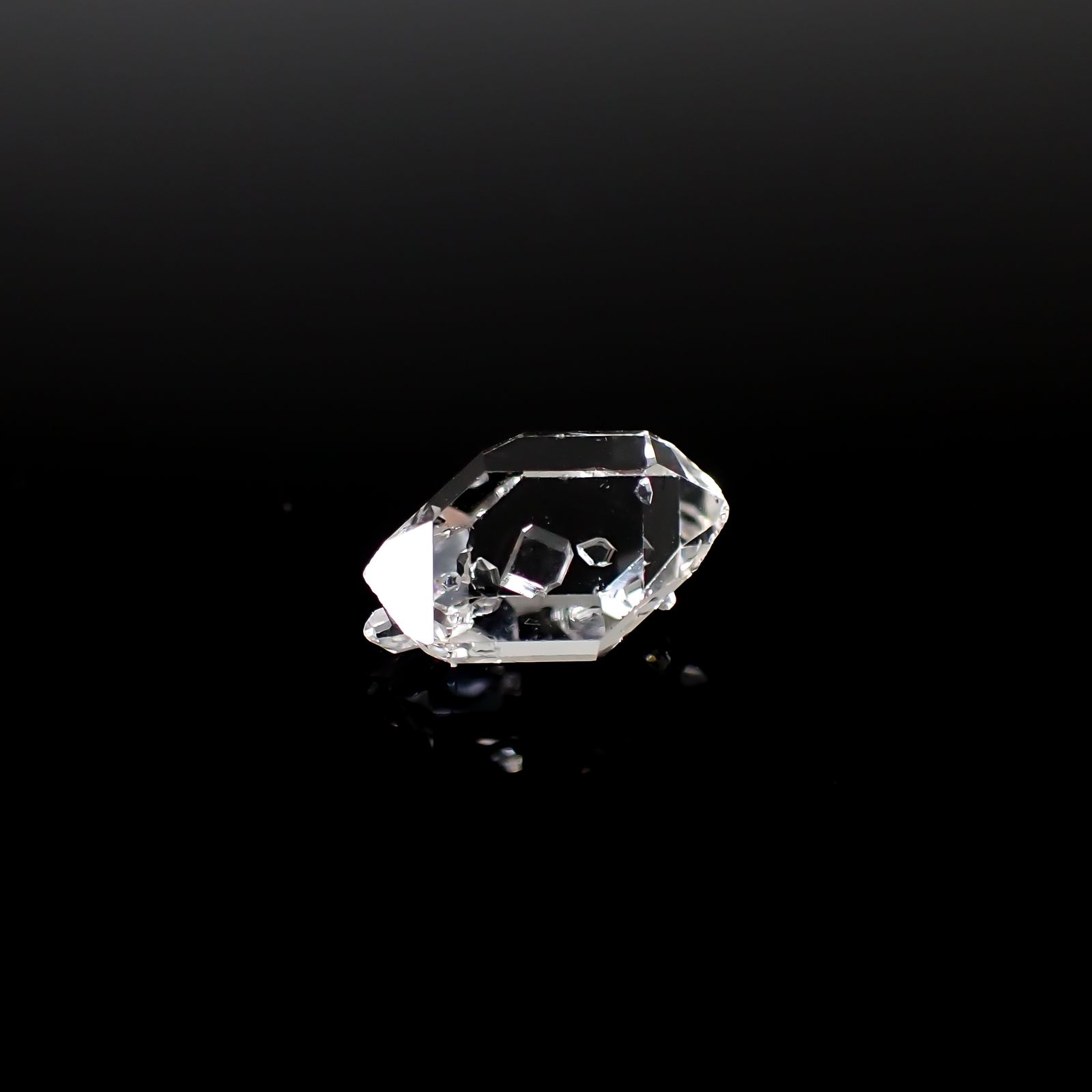 ハーキマーダイヤモンド 原石 アメリカ・ニューヨーク州産 2.80ct[240628452]12.5x7.4mm前後