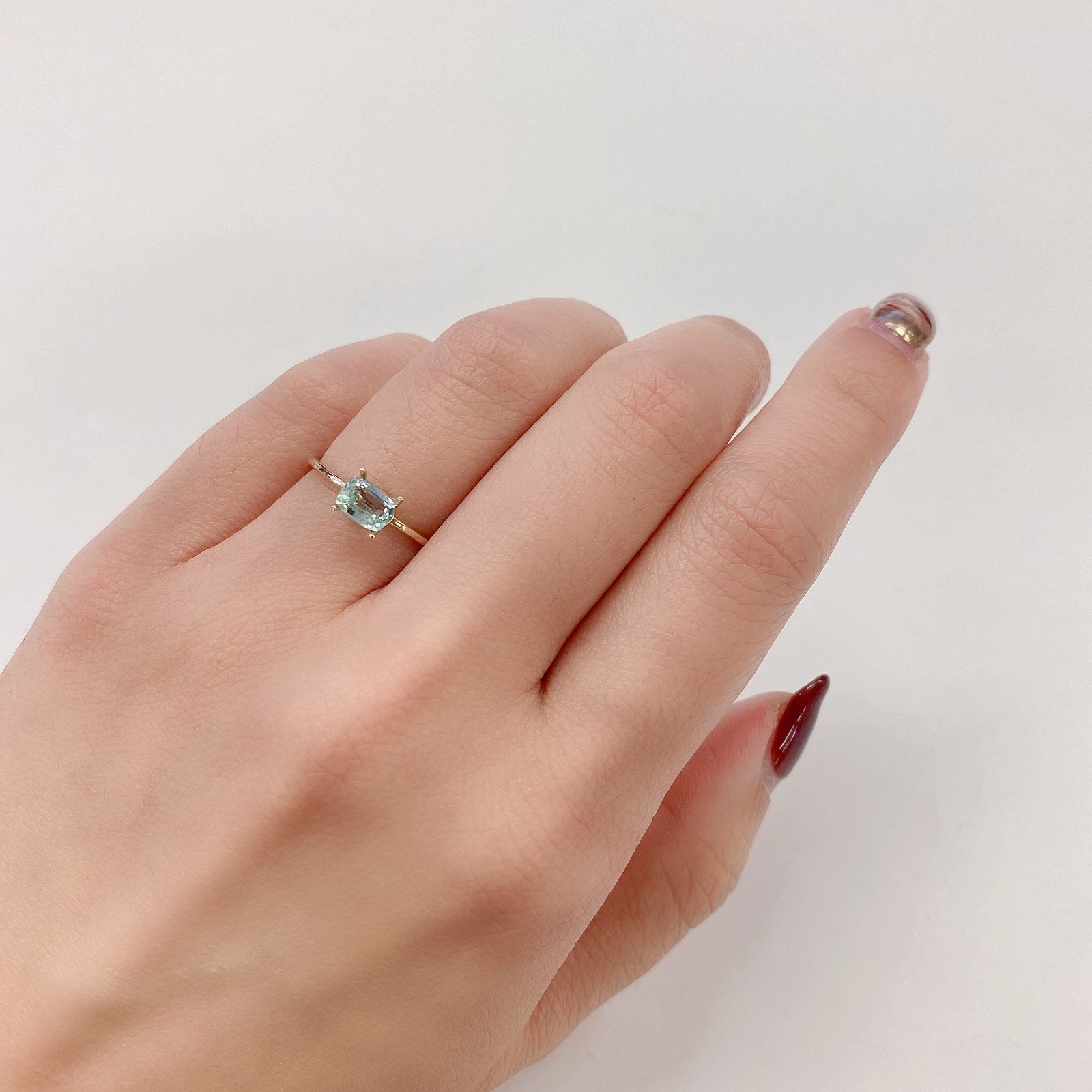 ミントベリル(宝石名グリーン・ベリル) ブラジル産 0.46ct 識別済[21069828]5.6×4mm前後