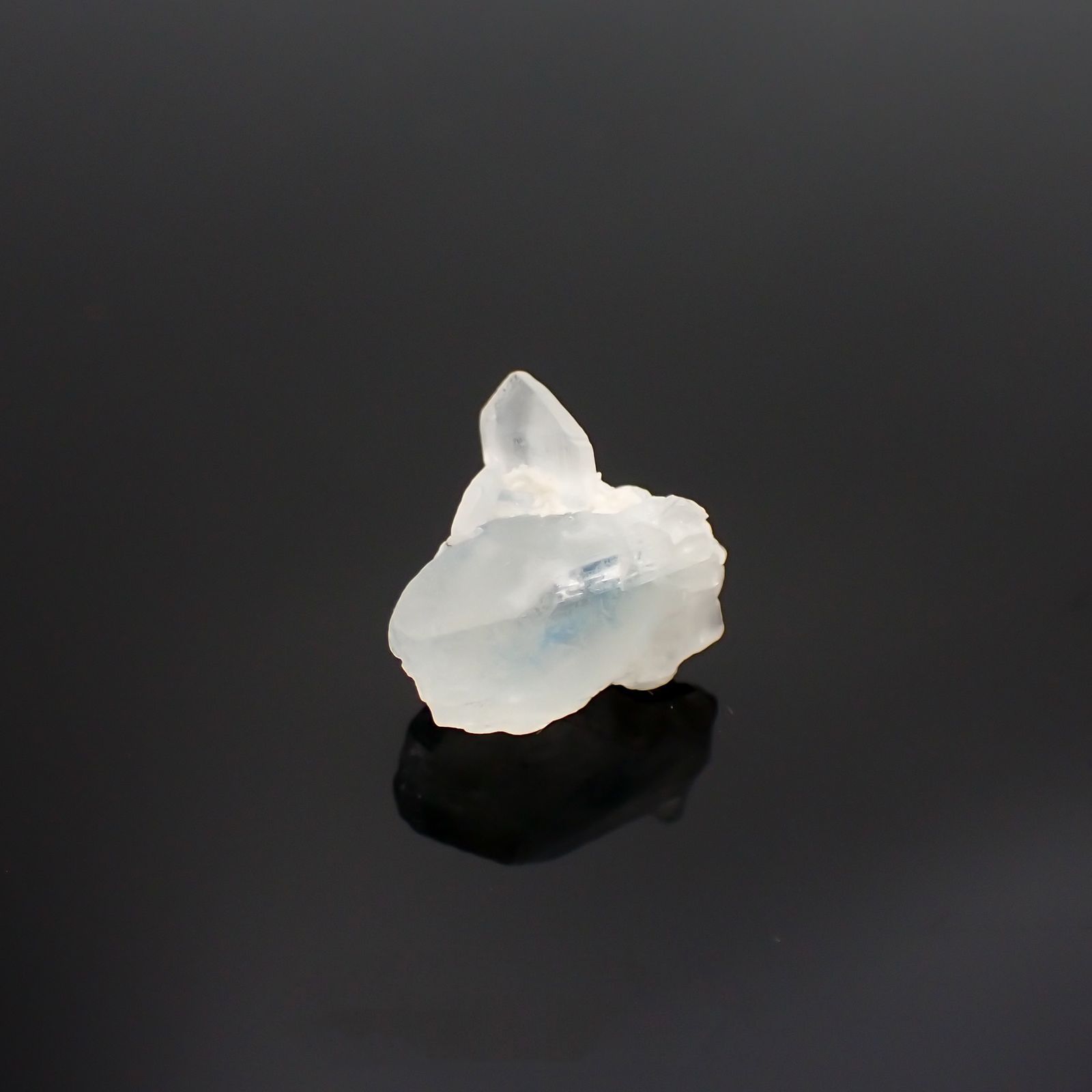ユークレース 原石 ブラジル産 4.95ct[220115354]12.5x11.9mm前後