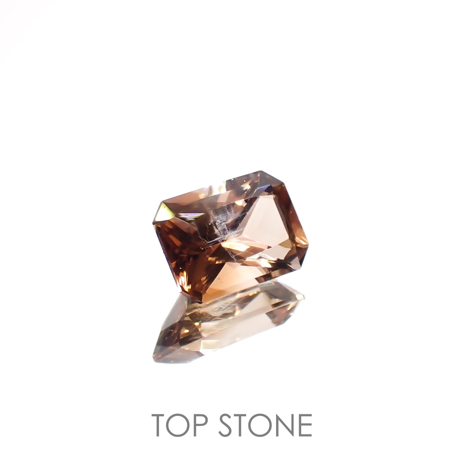 バイカラートパーズ ブラジル・ミナスジェライス州産 1.18ct[221018558]7.2x5.1mm前後