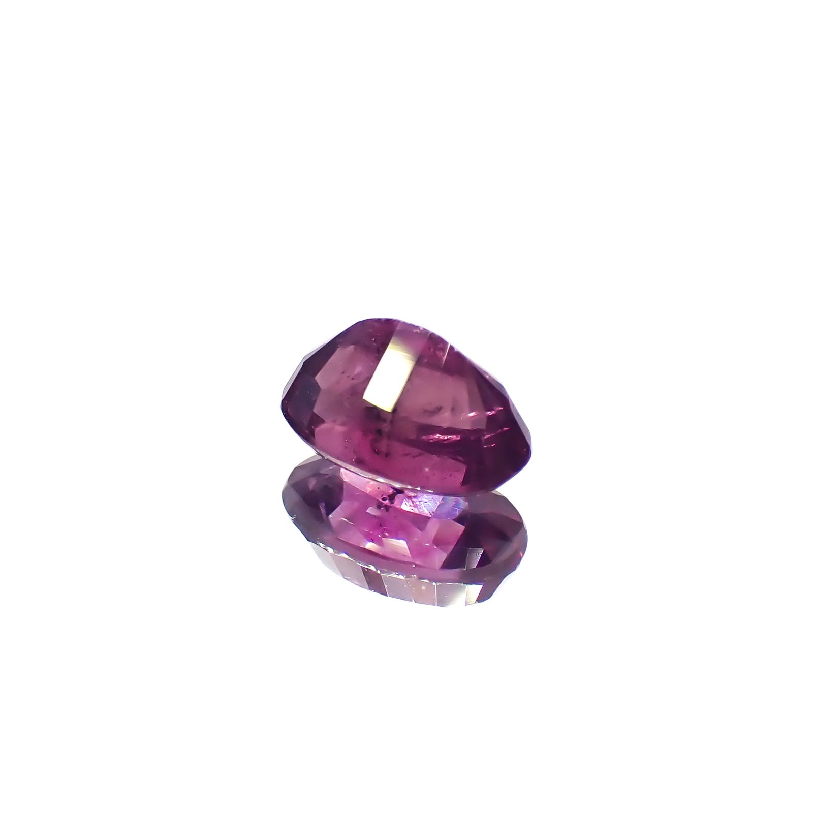 パープルサファイア 非加熱 パキスタン・カシミール地方産 0.74ct[240628402]6.2x3.9mm前後