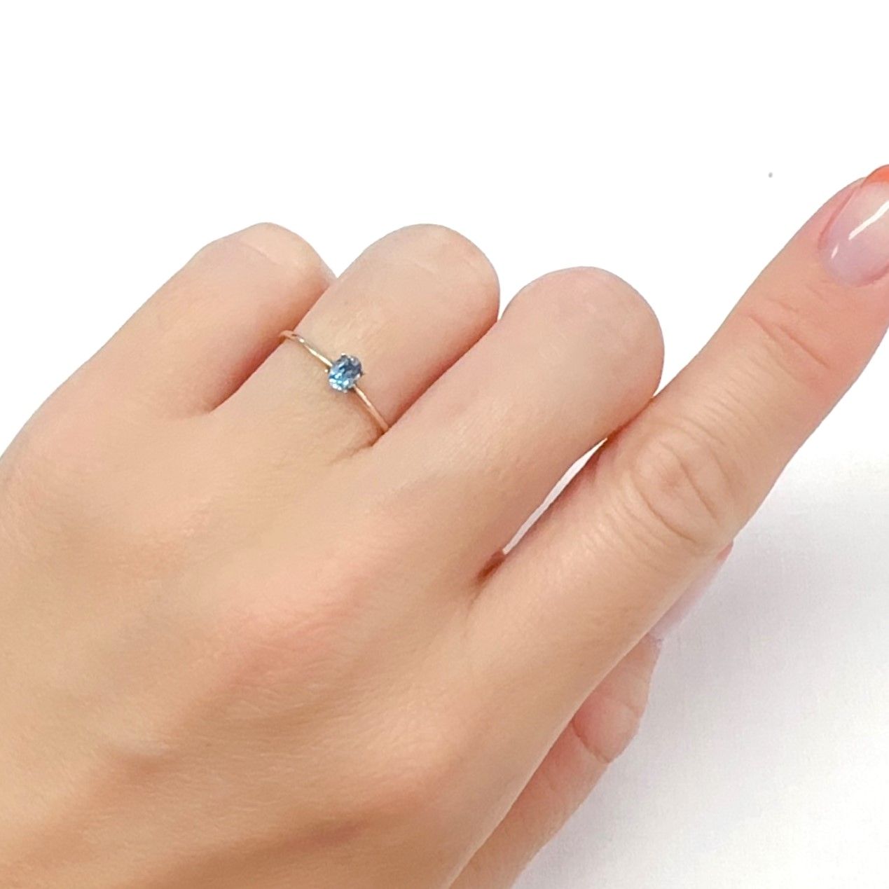 サンタマリアアクアマリン ブラジル産 0.17ct[240225993]4x3mm前後