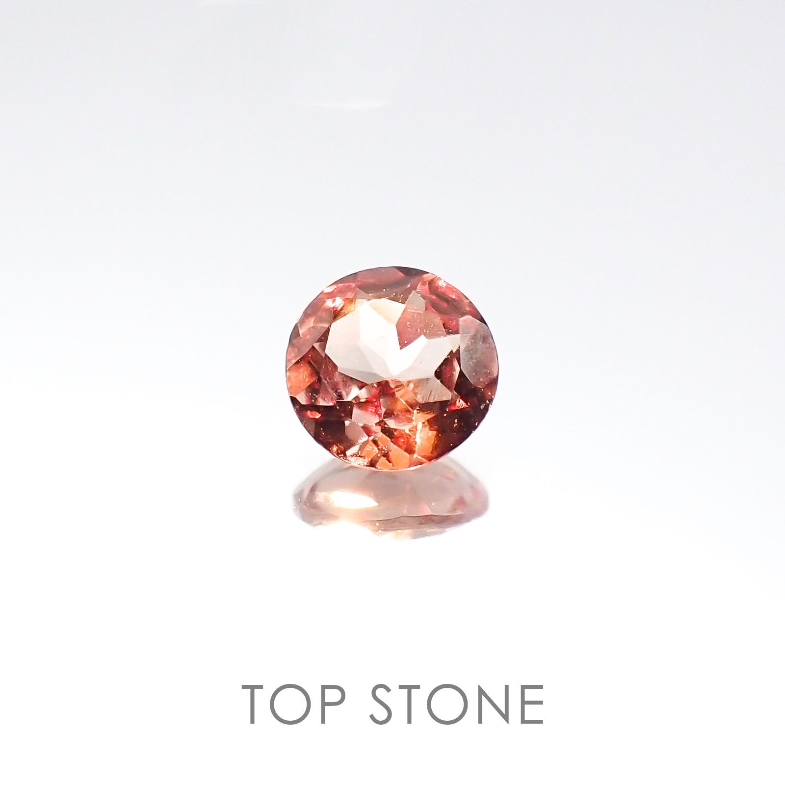 カラーチェンジマラヤガーネット タンザニア産 ルース 0.52ct[20096097]5×5mm前後