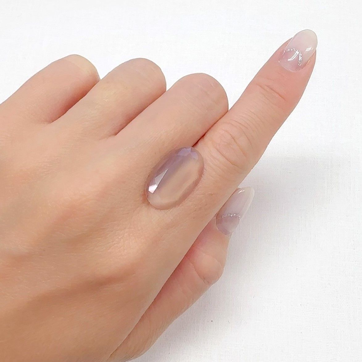 アイリスカルセドニー ブラジル・ミナスジェライス州産 5.58ct[240527814]19.4x11.5mm前後