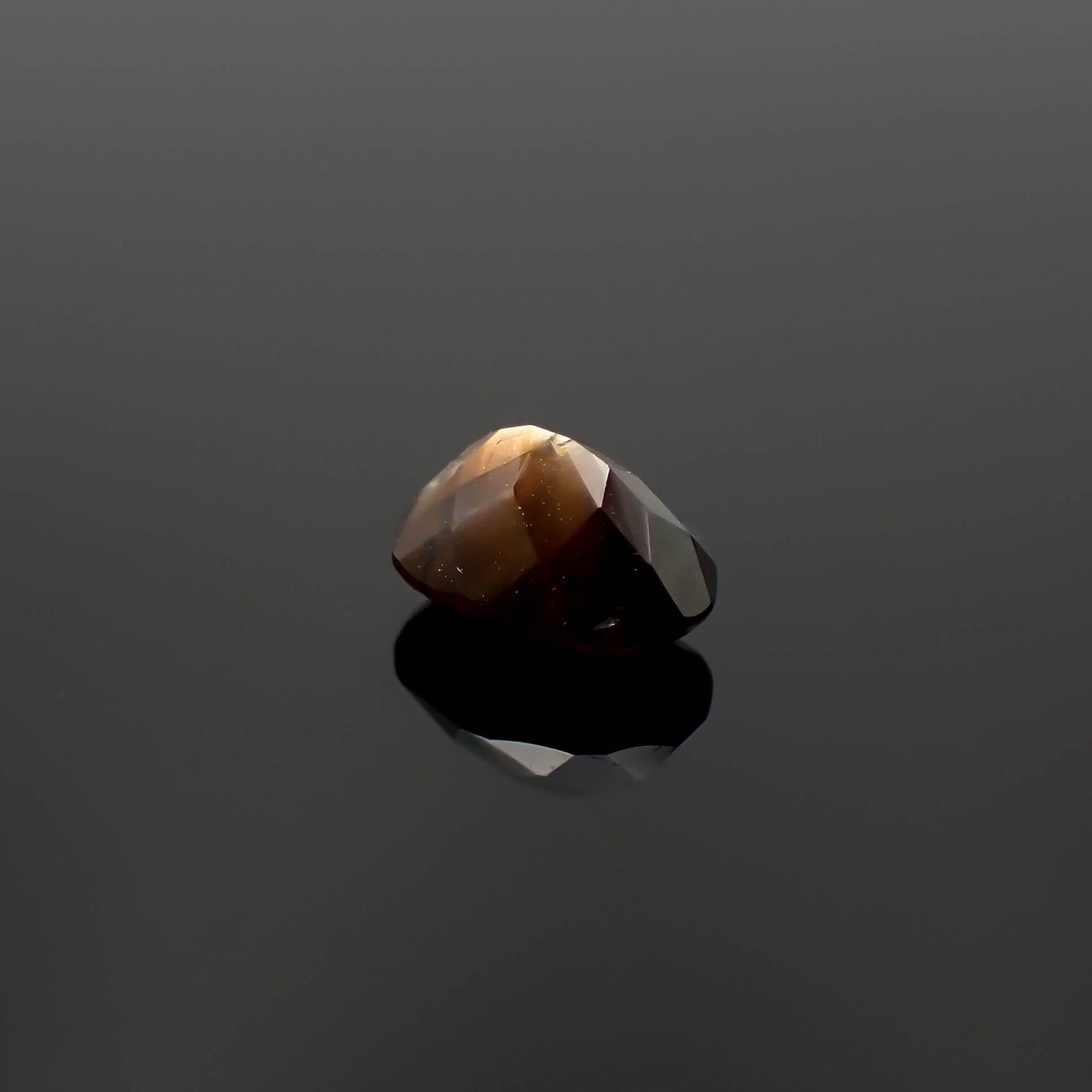 ゴールドシーンサファイア非加熱 ケニア産 1.16ct[230321324]6.6x4.7mm前後
