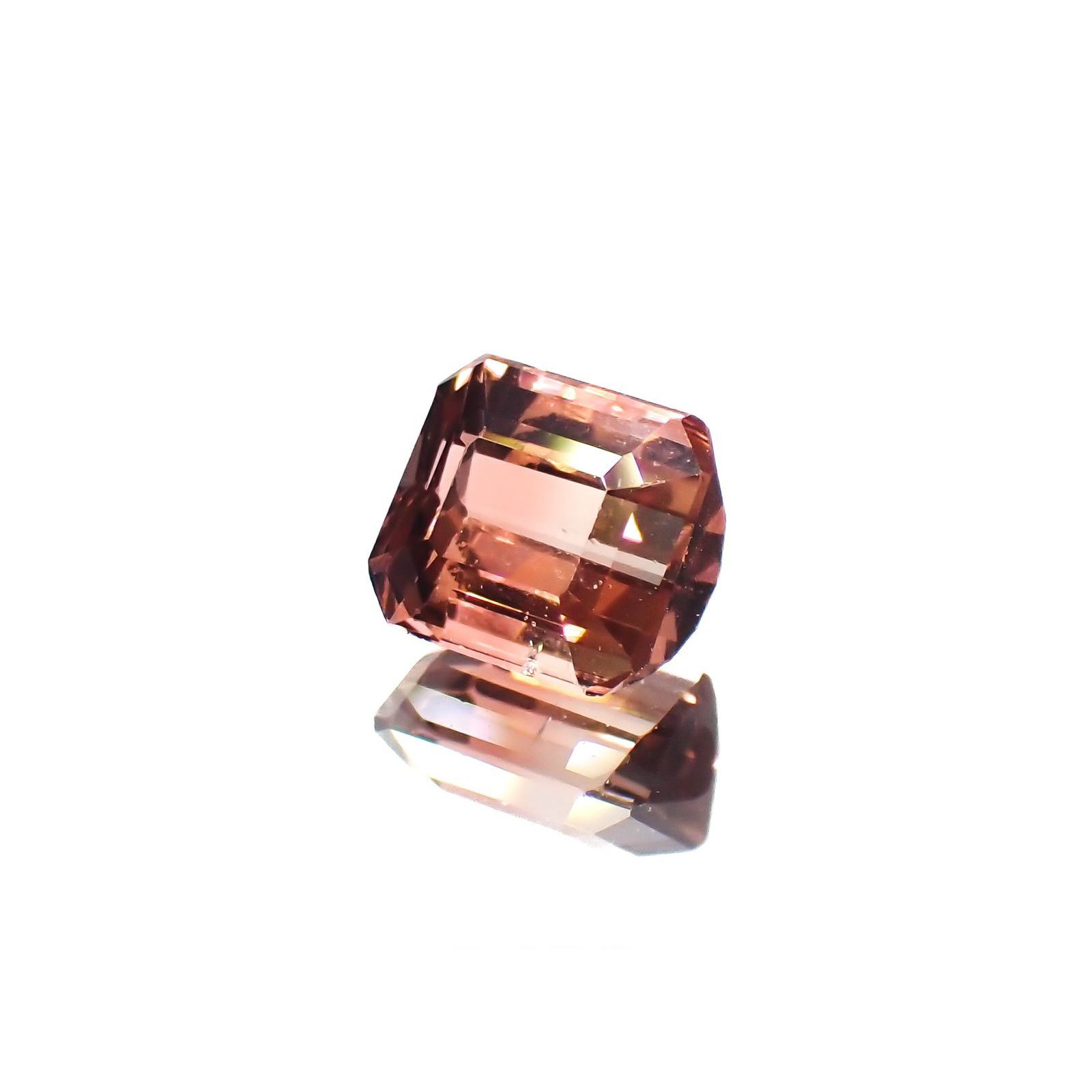 バイカラートルマリン(宝石名トルマリン)アフガニスタン産 0.59ct 識別済[221219561]4.6x4.3mm前後