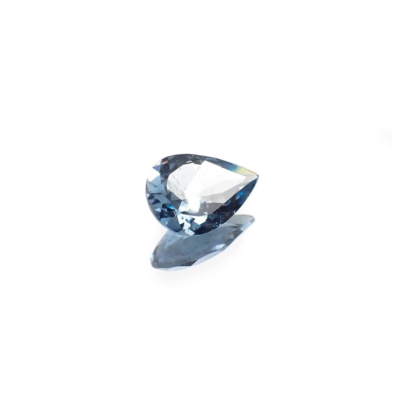サンタマリアアクアマリン(宝石名アクアマリン) ブラジル産 0.478ct ソ付(彩珠)[210711413]7.1×4.9mm前後
