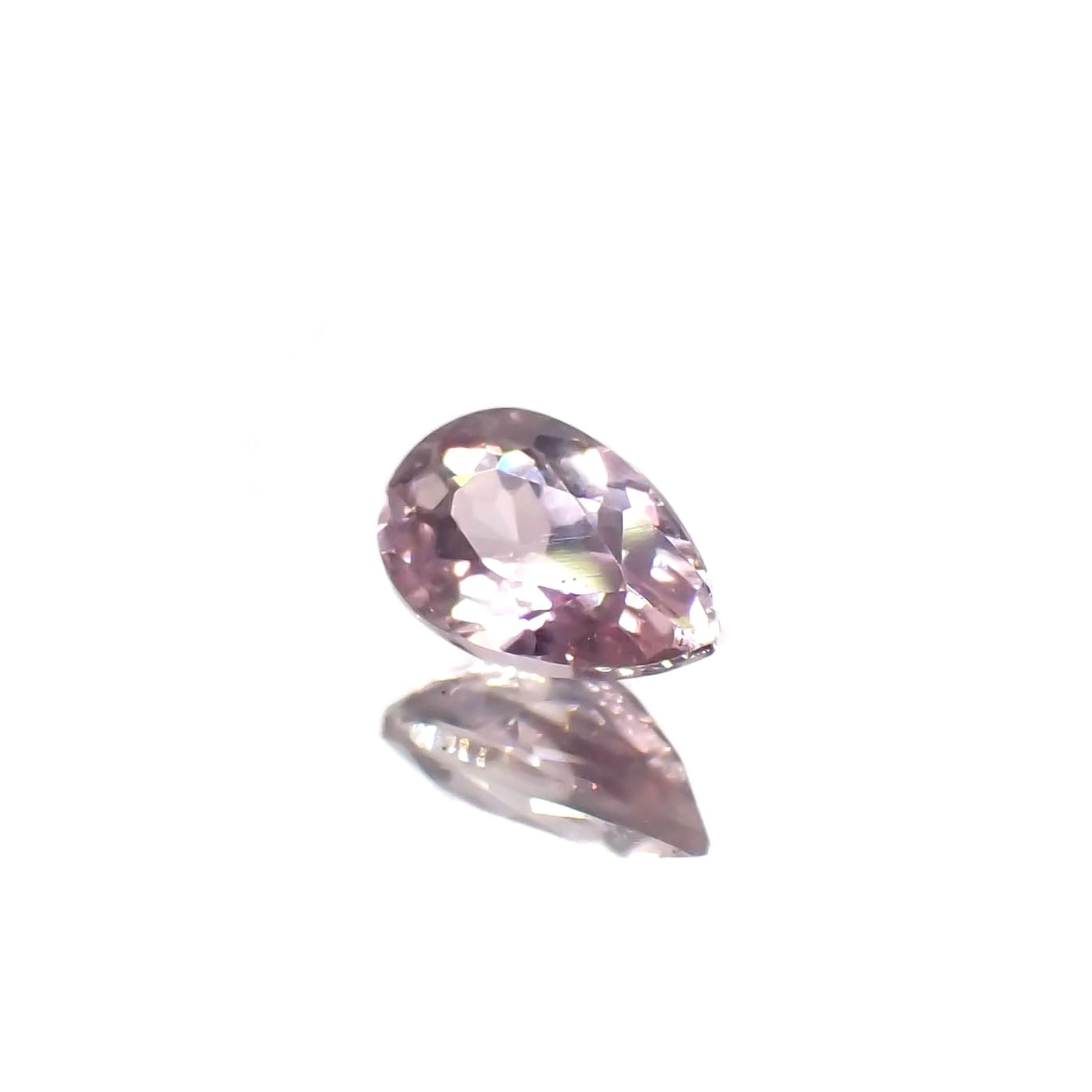 カラーシフト ピンクダイアスポア アフガニスタン産 0.44ct / 6.1x3.7mm前後 [260426986]
