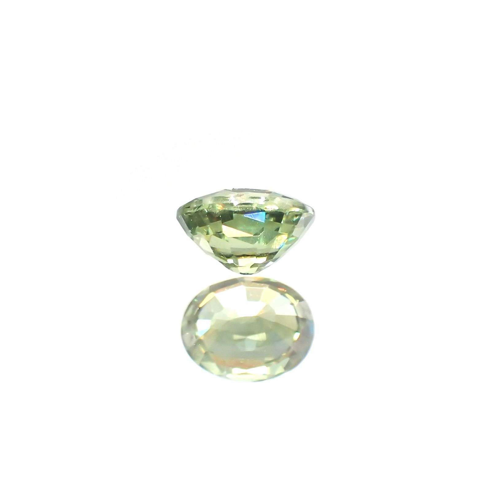 デマントイドガーネット(宝石名デマントイド・ガーネット) ナミビア産 0.48ct 識別済[210812785]4.9×3.8mm前後