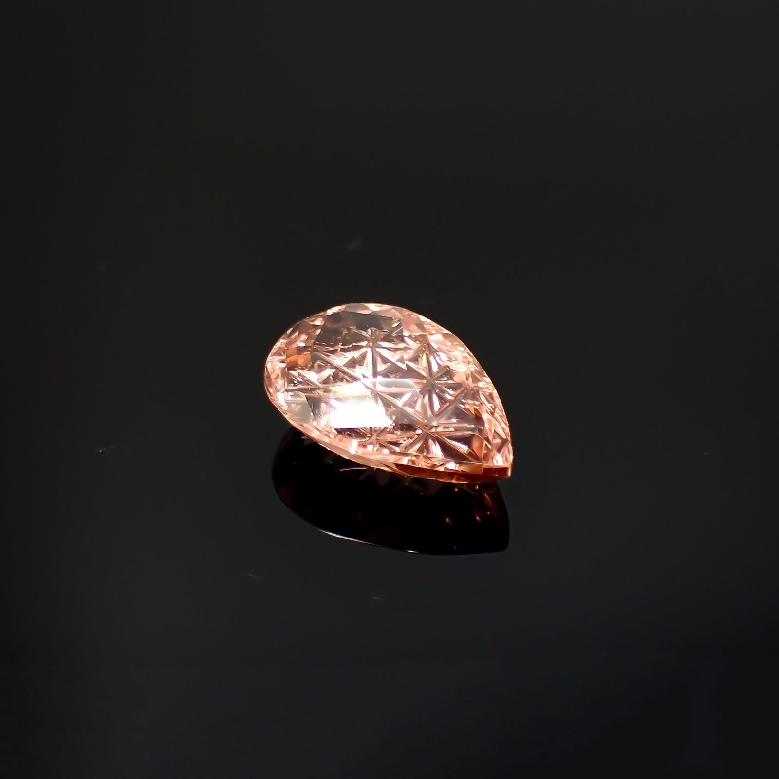 ◇甲州貴石切子Plus Three◇ピンクトルマリン(宝石名トルマリン) カード付き ブラジル産 識別済 2.47ct / 11.8x8.1mm前後 [220716747]