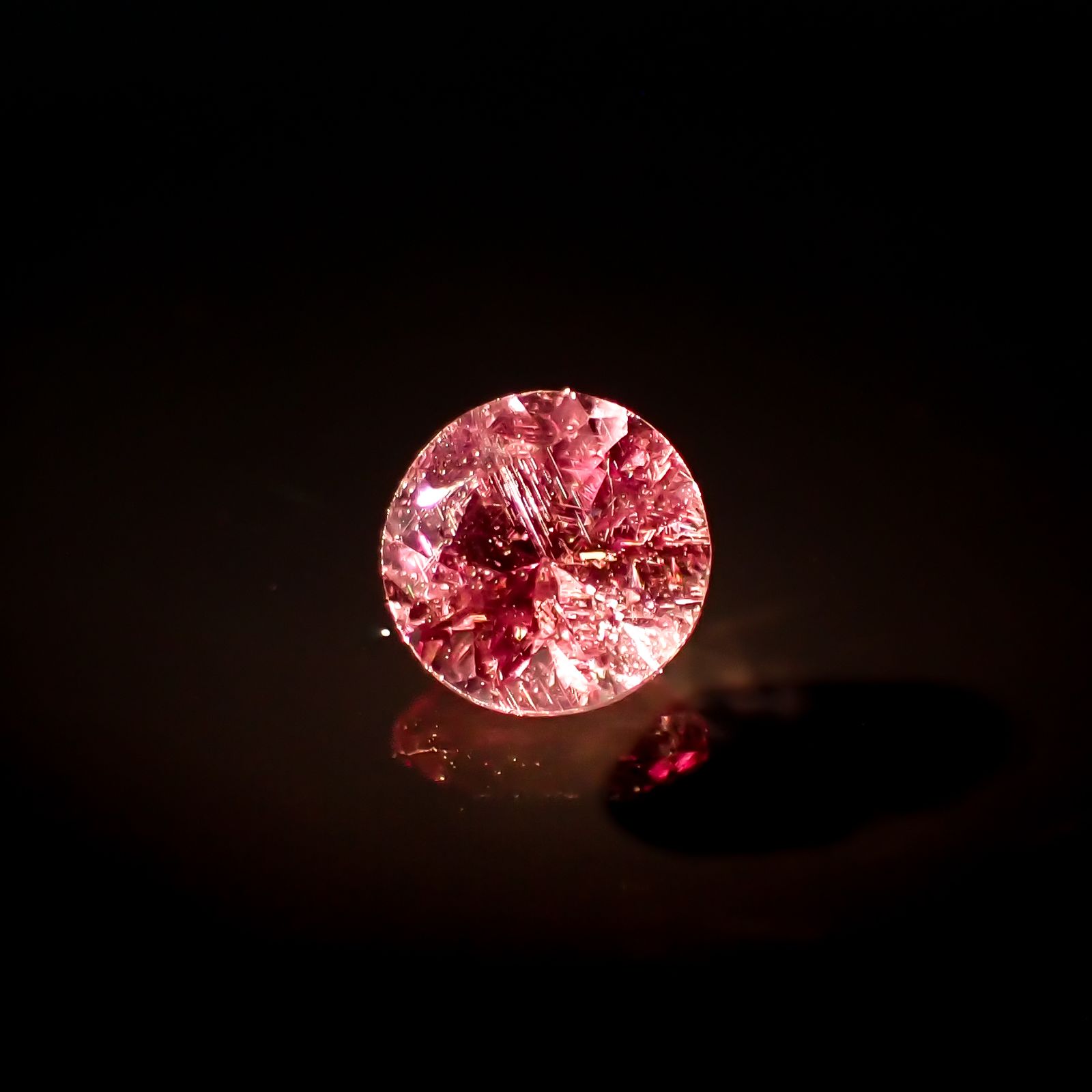 ドラゴンガーネット タンザニア産 0.35ct[230421449]4x4mm前後
