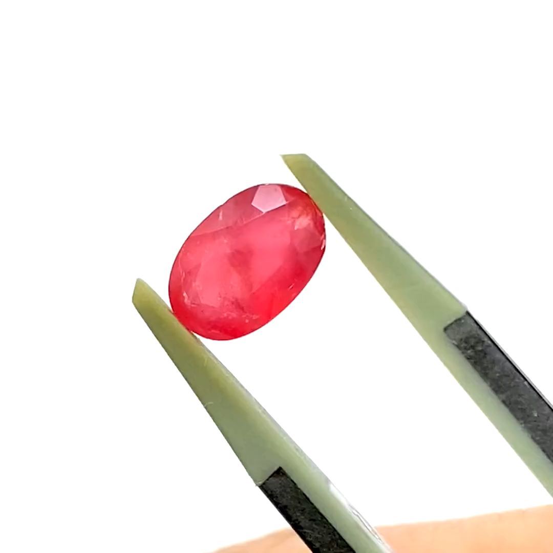 ロードナイト(宝石名ロードナイト)ブラジル産 識別済 1.62ct / 8.5x5