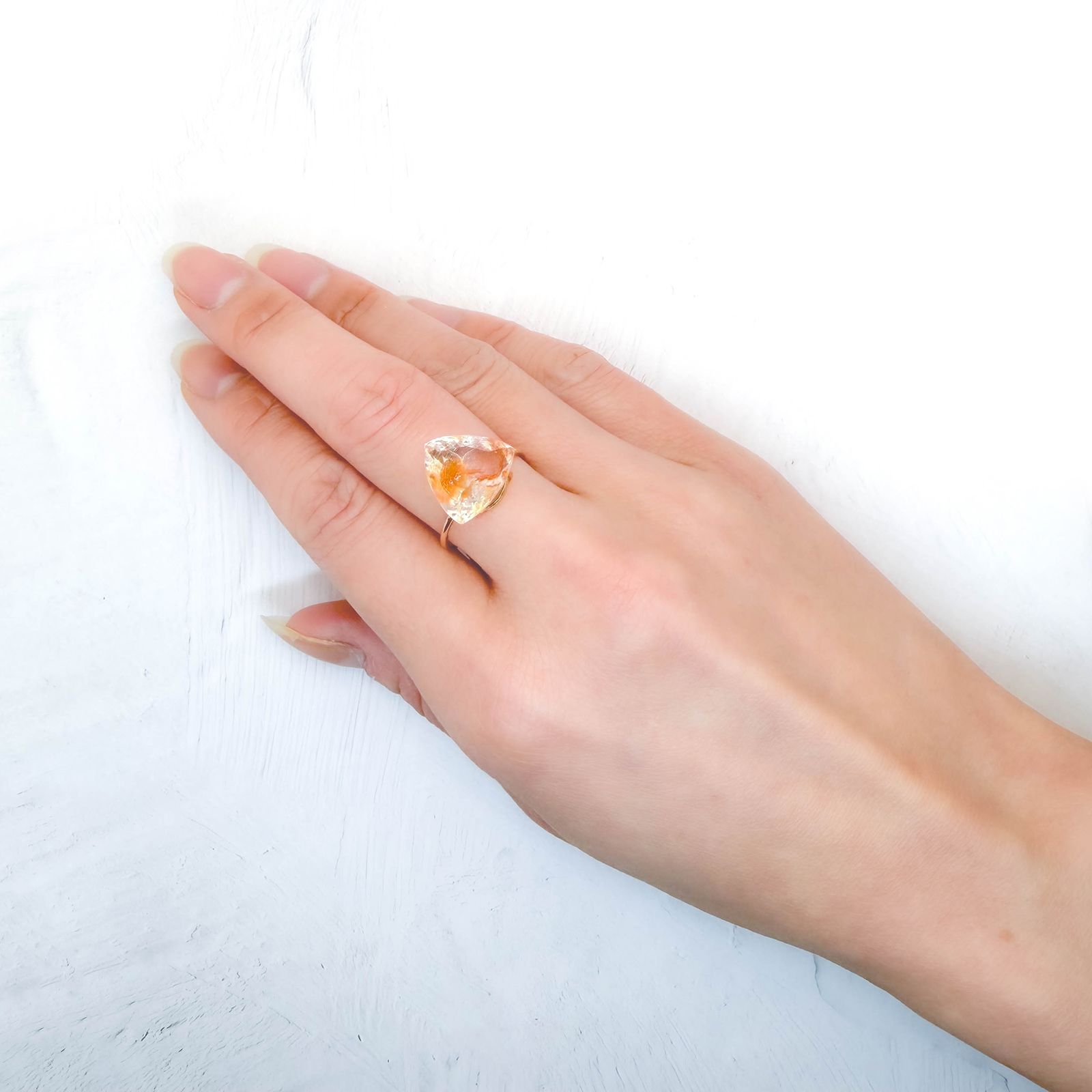 オーロラクォーツ ブラジル産 7.08ct / 12.9x13.6mm前後 [260331885]