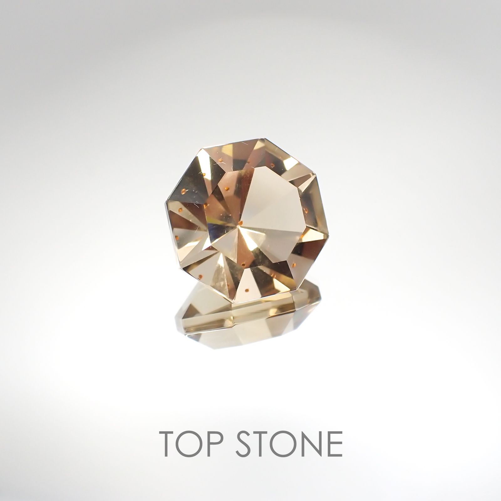 ◇オクタゴンカット◇ガーネットインスモーキークォーツ ブラジル産 31.24ct[210410525]19.7×19.6mm前後